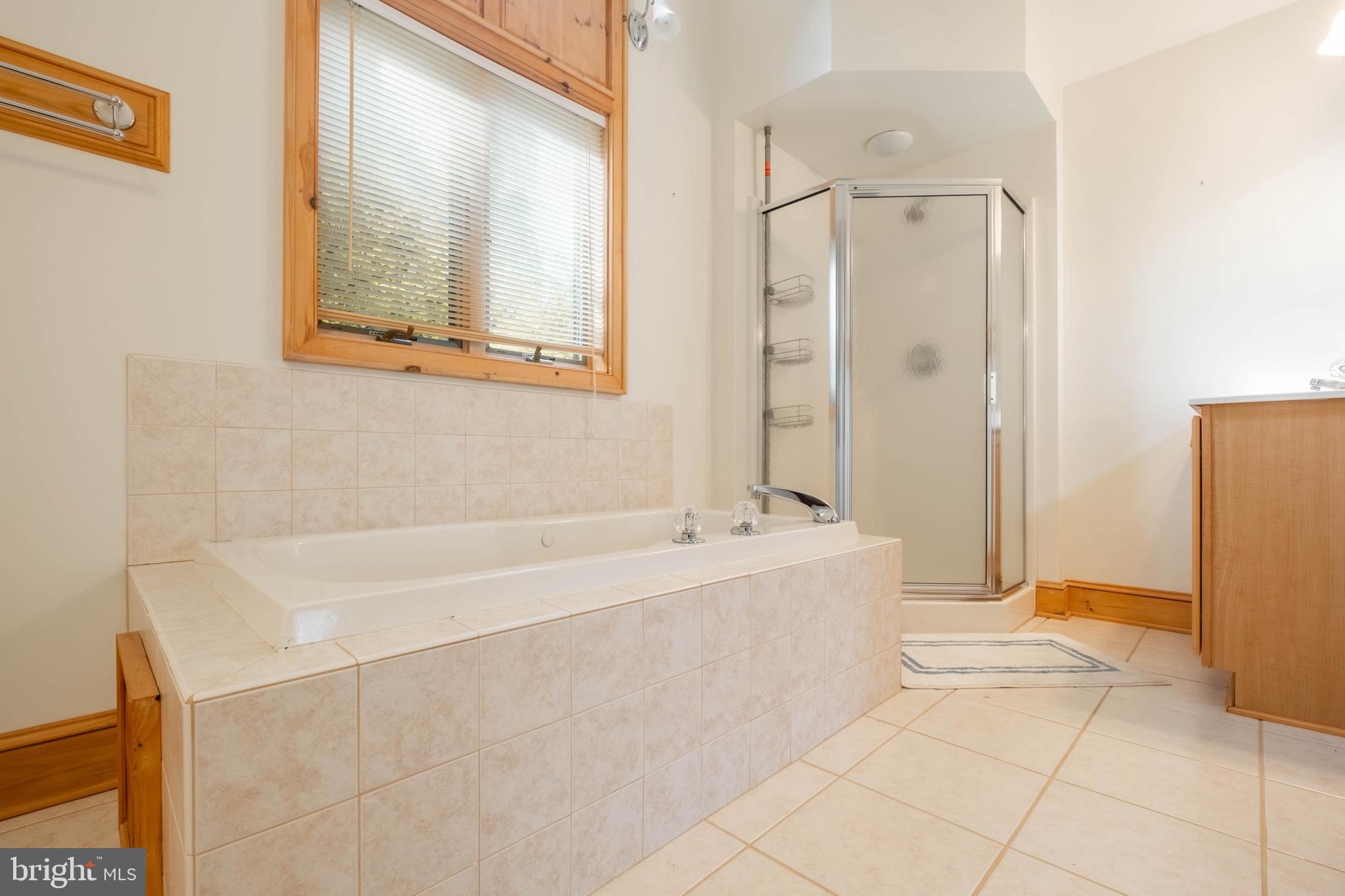 THE PINNACLE - Residential