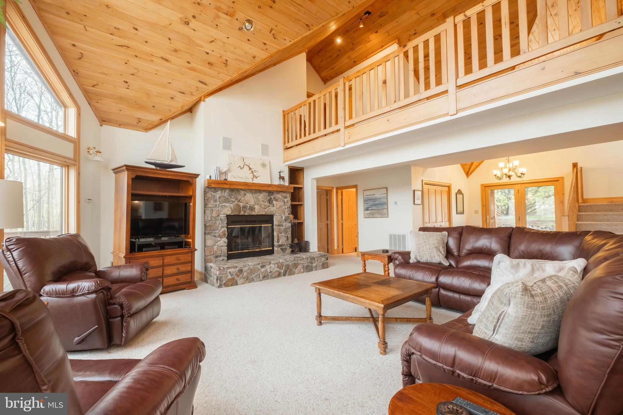 THE PINNACLE - Residential