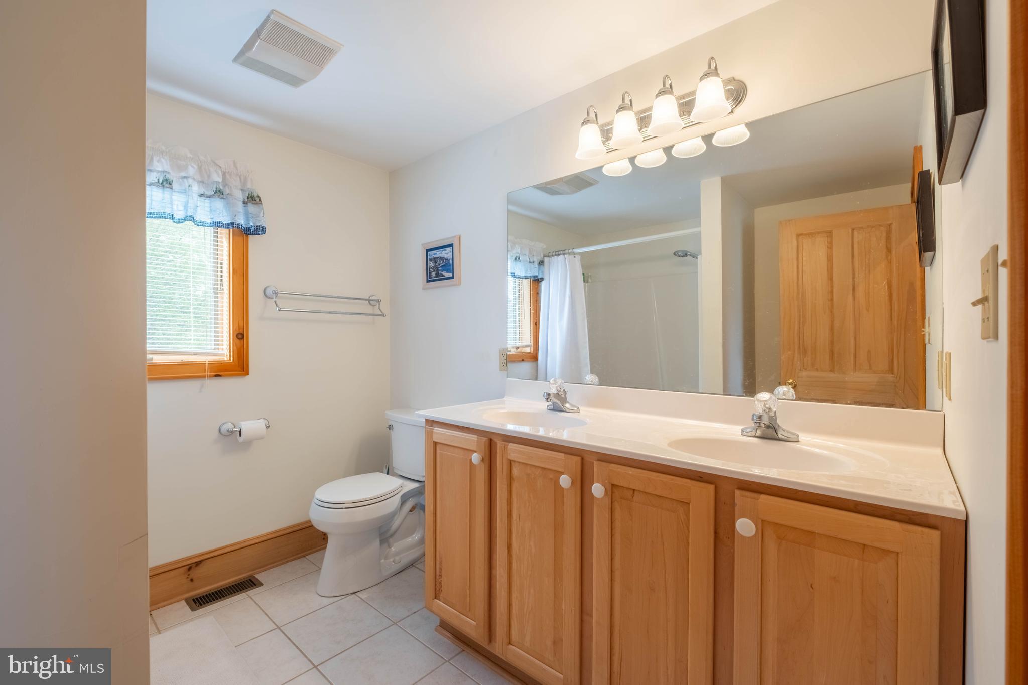 THE PINNACLE - Residential