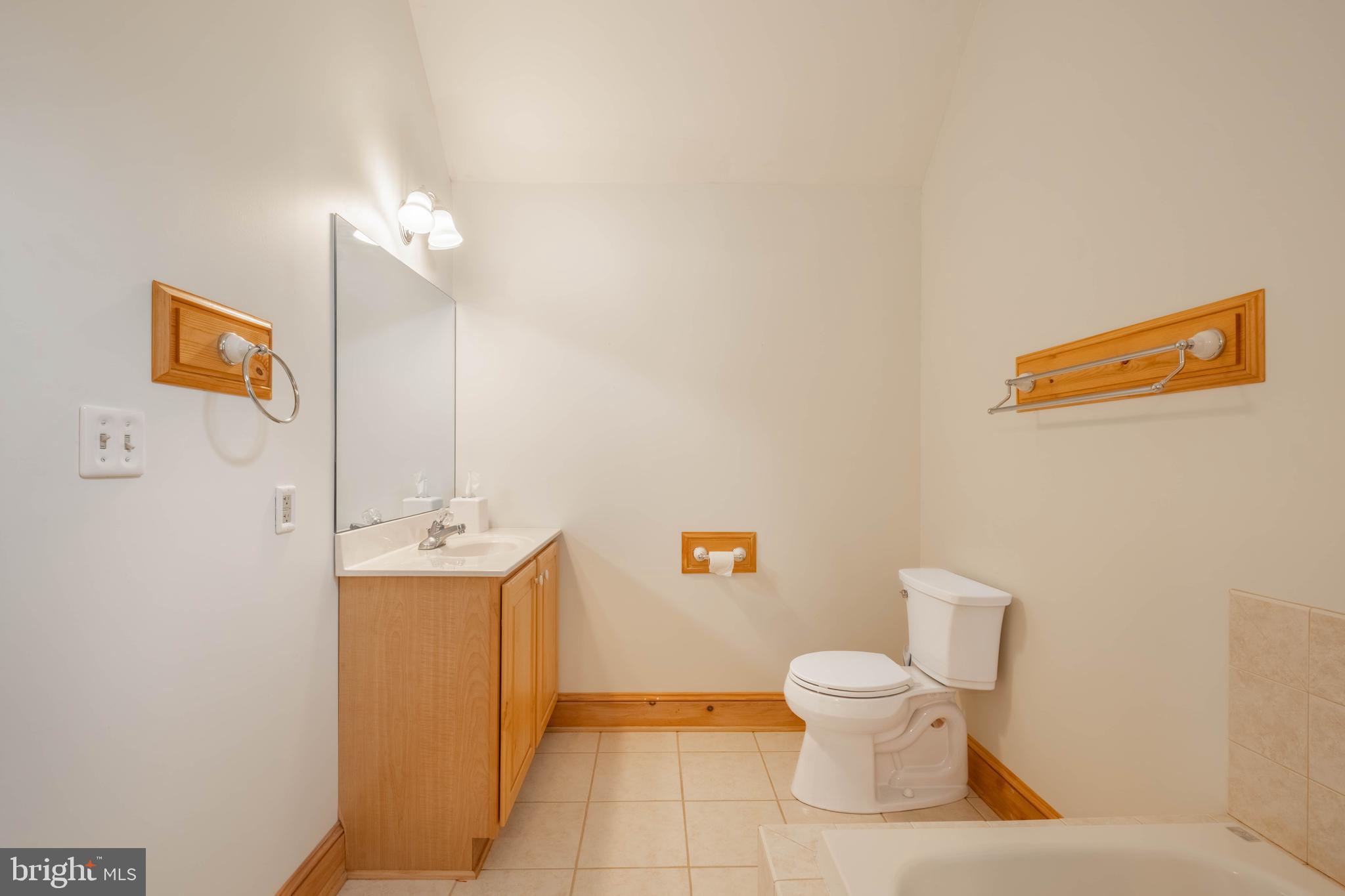 THE PINNACLE - Residential