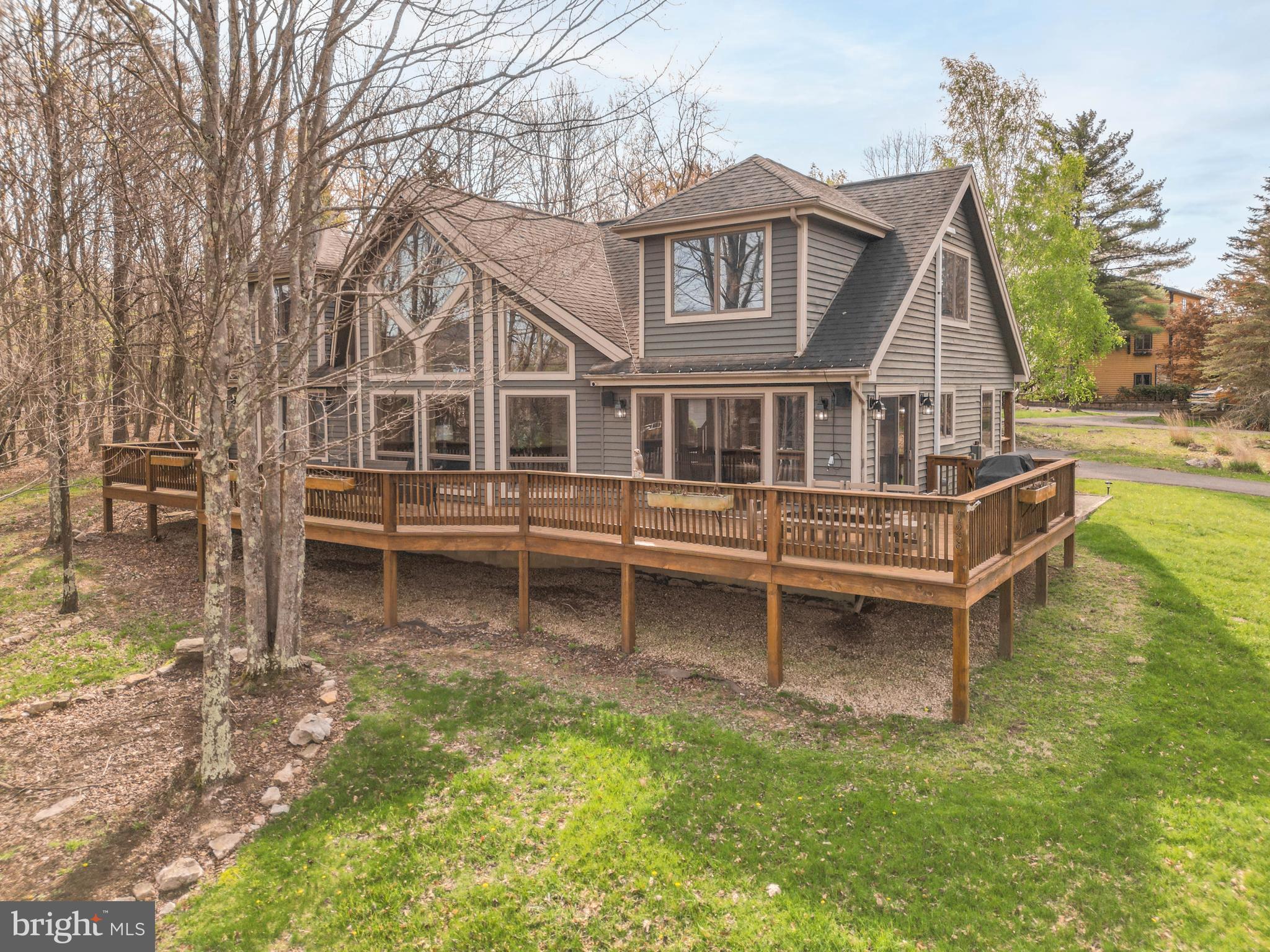 THE PINNACLE - Residential