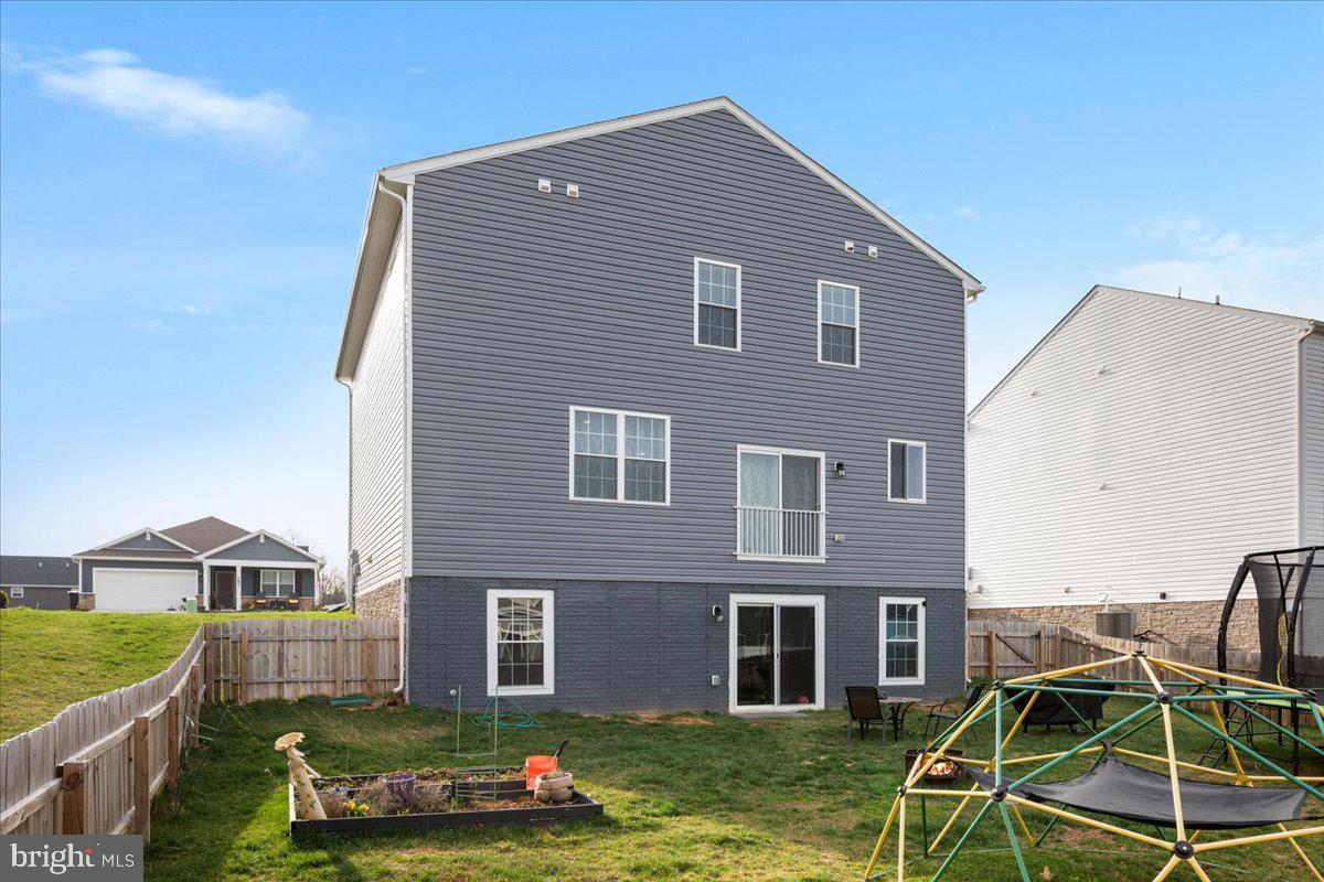 RED HILL - Residential