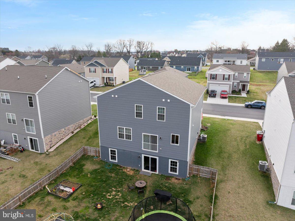 RED HILL - Residential