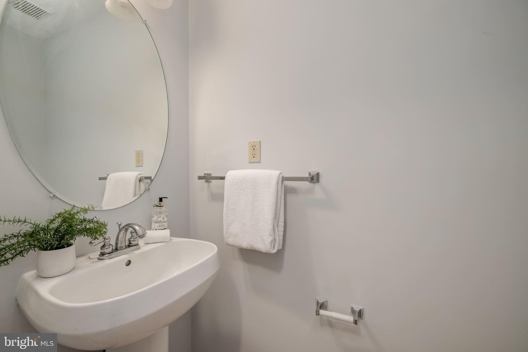 TYSONS CORNER - Residential