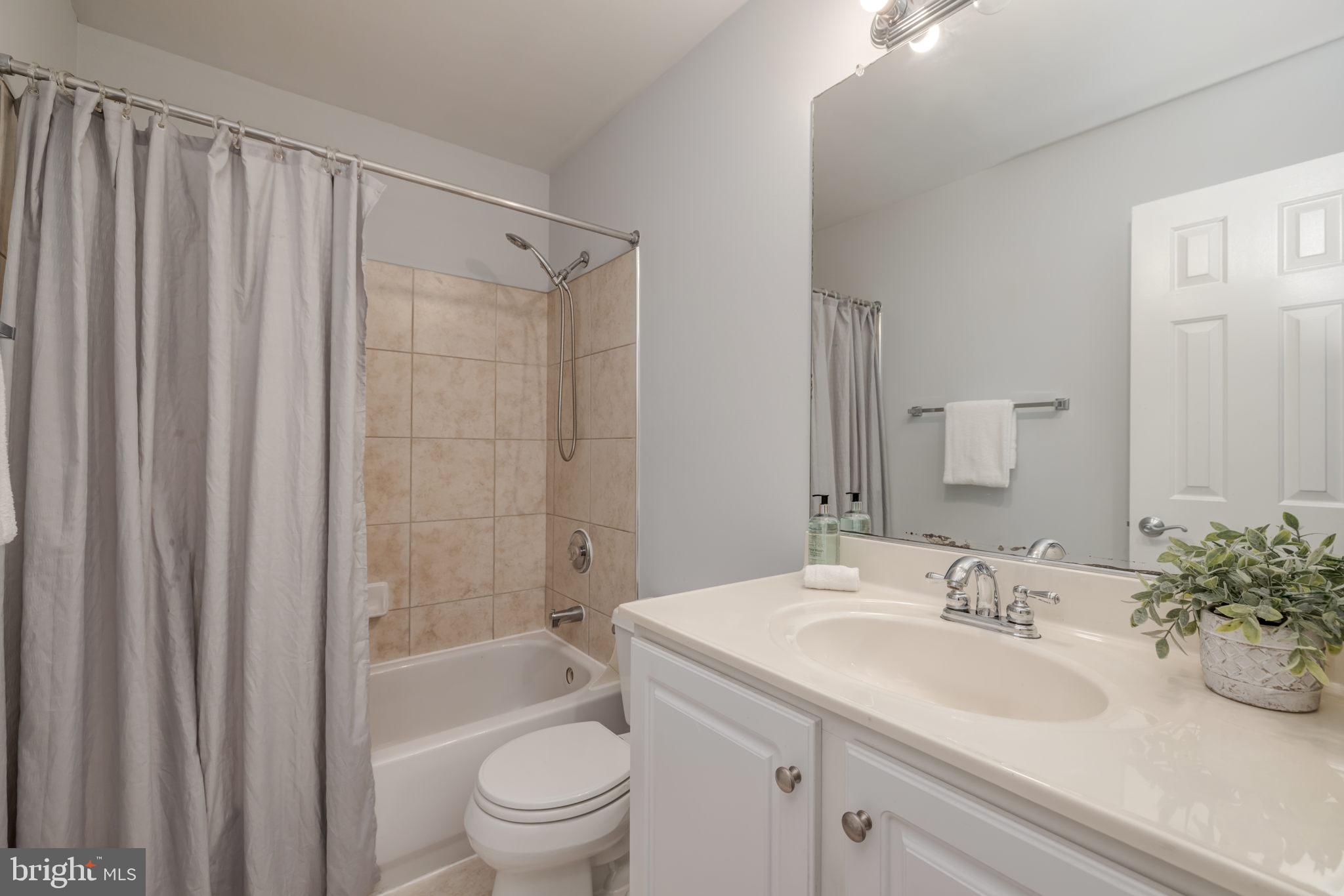 TYSONS CORNER - Residential