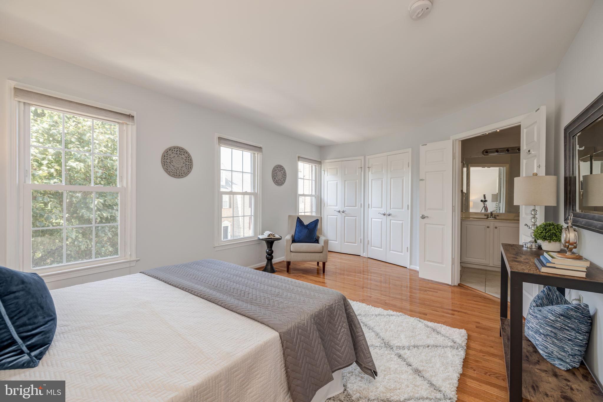 TYSONS CORNER - Residential