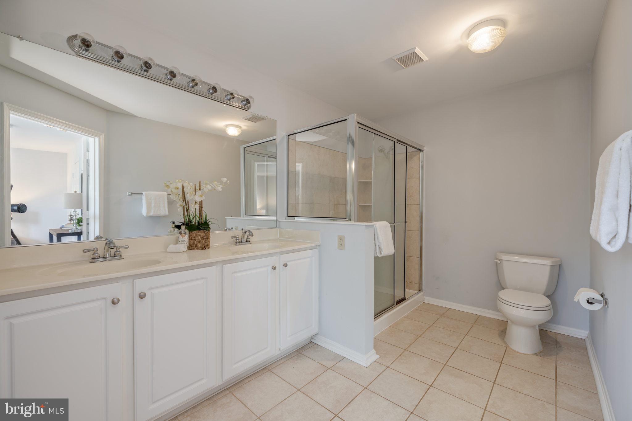 TYSONS CORNER - Residential