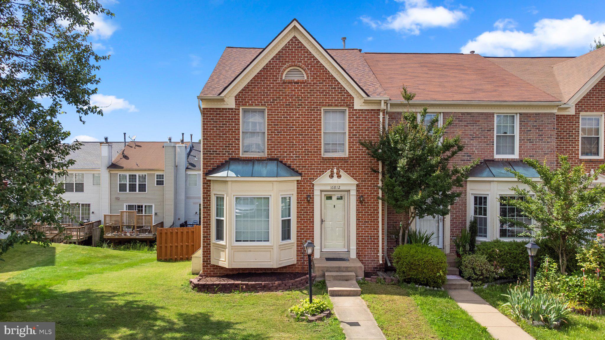 Don’t miss this beautifully updated 3-level end-unit townhome in the sought-after River Oaks community. With 2,520 sq ft of living space, this home features a brand-new kitchen, freshly painted interior, updated bathrooms, and gleaming hardwood floors on the main and upper levels. Enjoy the natural light that pours in through extra end-unit windows and the spacious, fully fenced rear yard—perfect for relaxing or entertaining. The open-concept main level includes a large family room that flows out to a generous deck. Upstairs, the oversized primary suite easily fits a king-size bed and large dressers. The lower level offers a full bedroom and bath, ideal for guests, a home office, or gym. Two assigned parking spaces are right out front. Community amenities include a pool, tot lots, and tennis courts. Conveniently located near a commuter lot and less than five miles from the VRE. Welcome home to River Oaks!