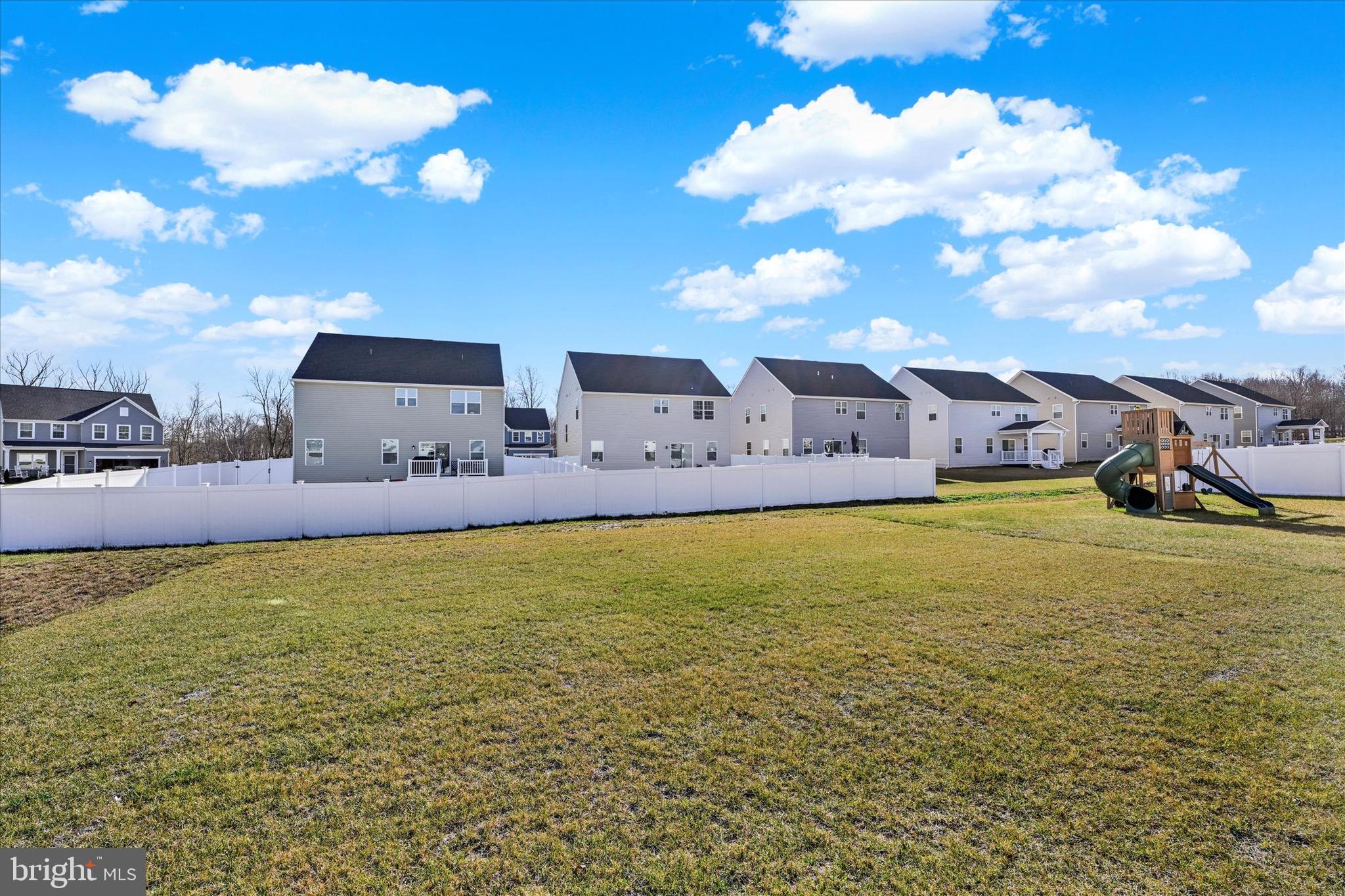 ABERDEEN OVERLOOK - Residential