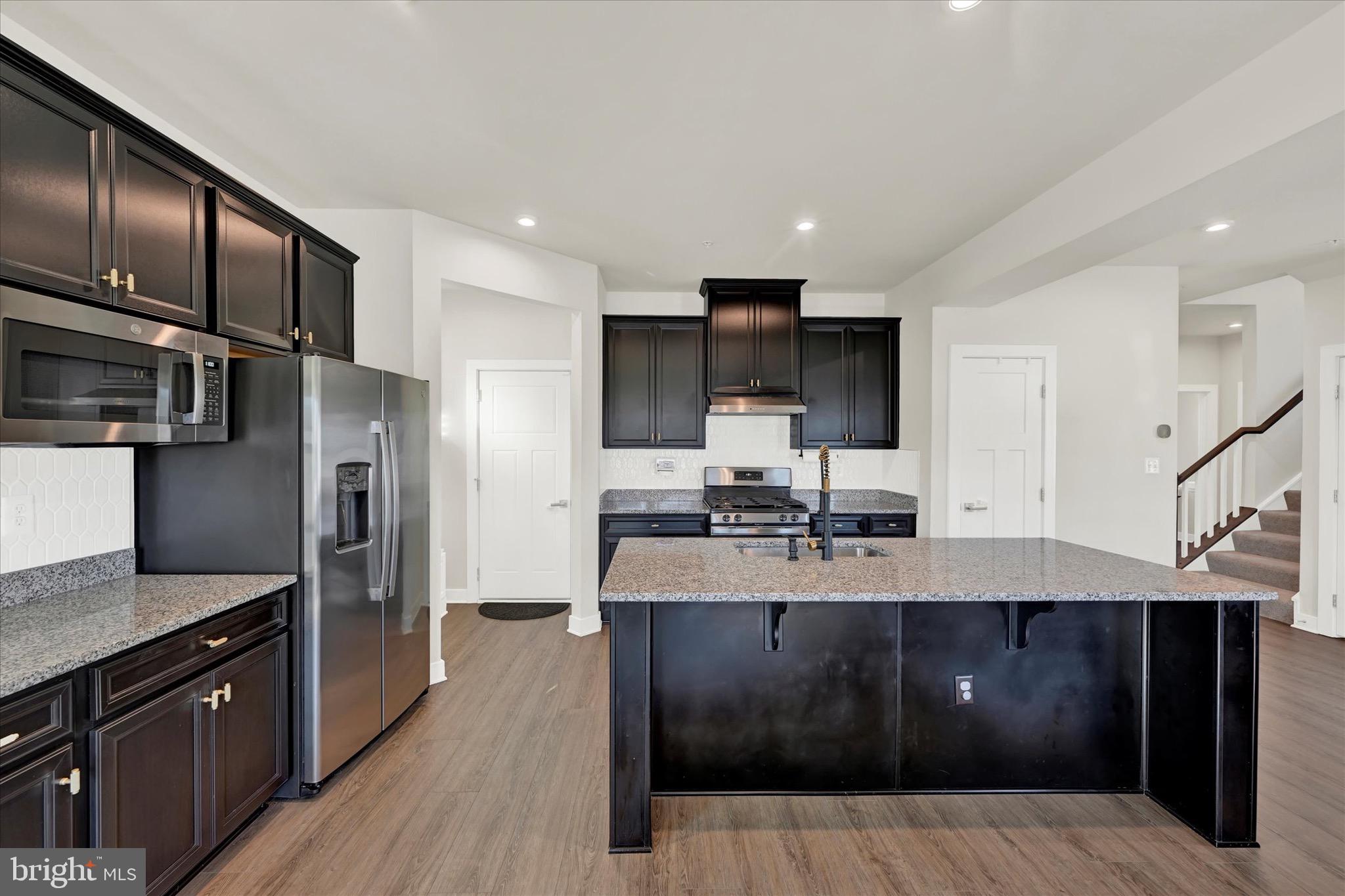 ABERDEEN OVERLOOK - Residential