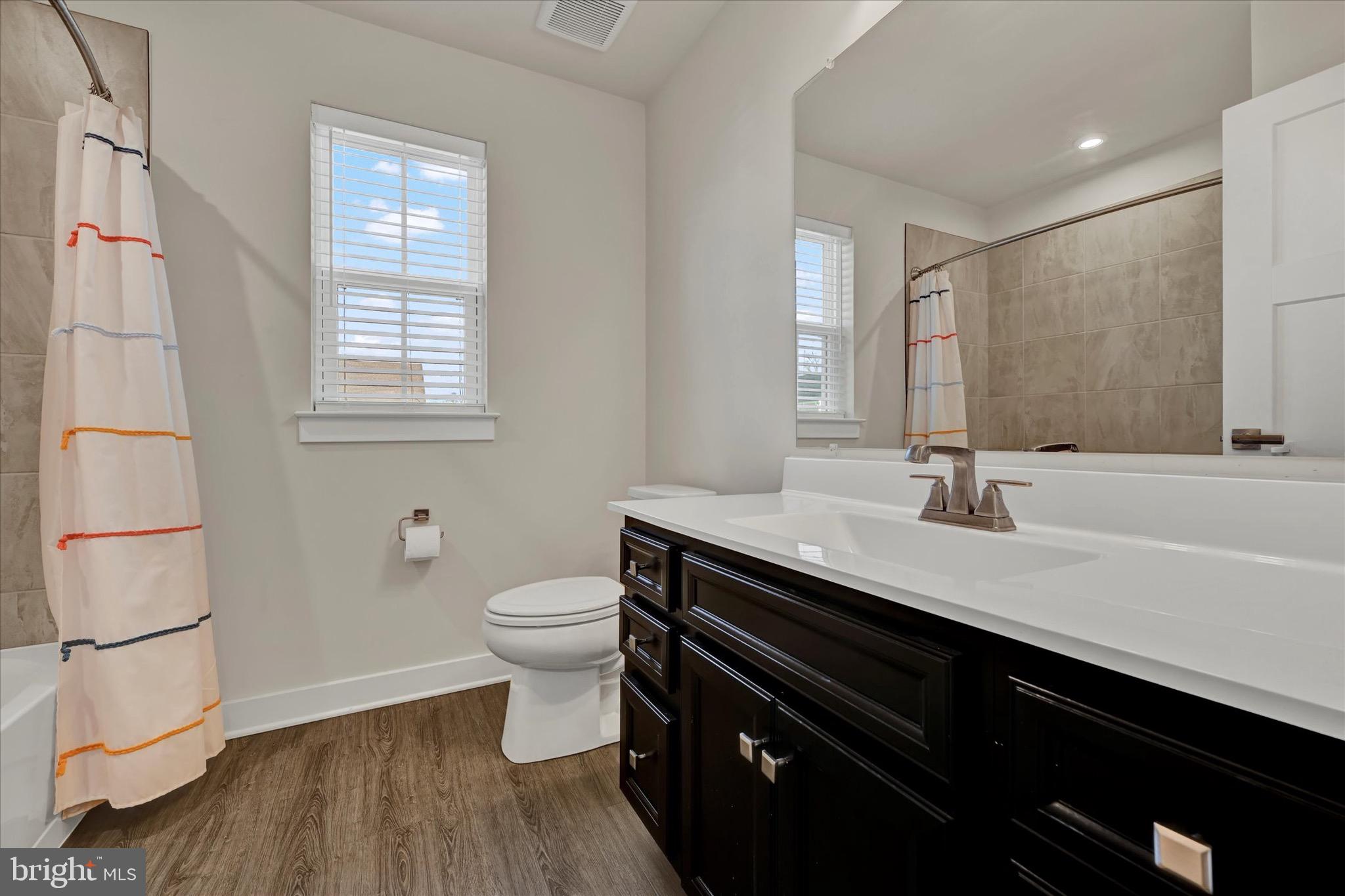 ABERDEEN OVERLOOK - Residential