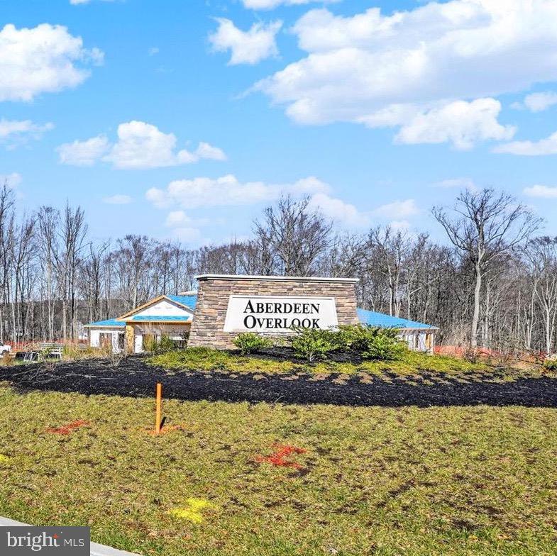 ABERDEEN OVERLOOK - Residential