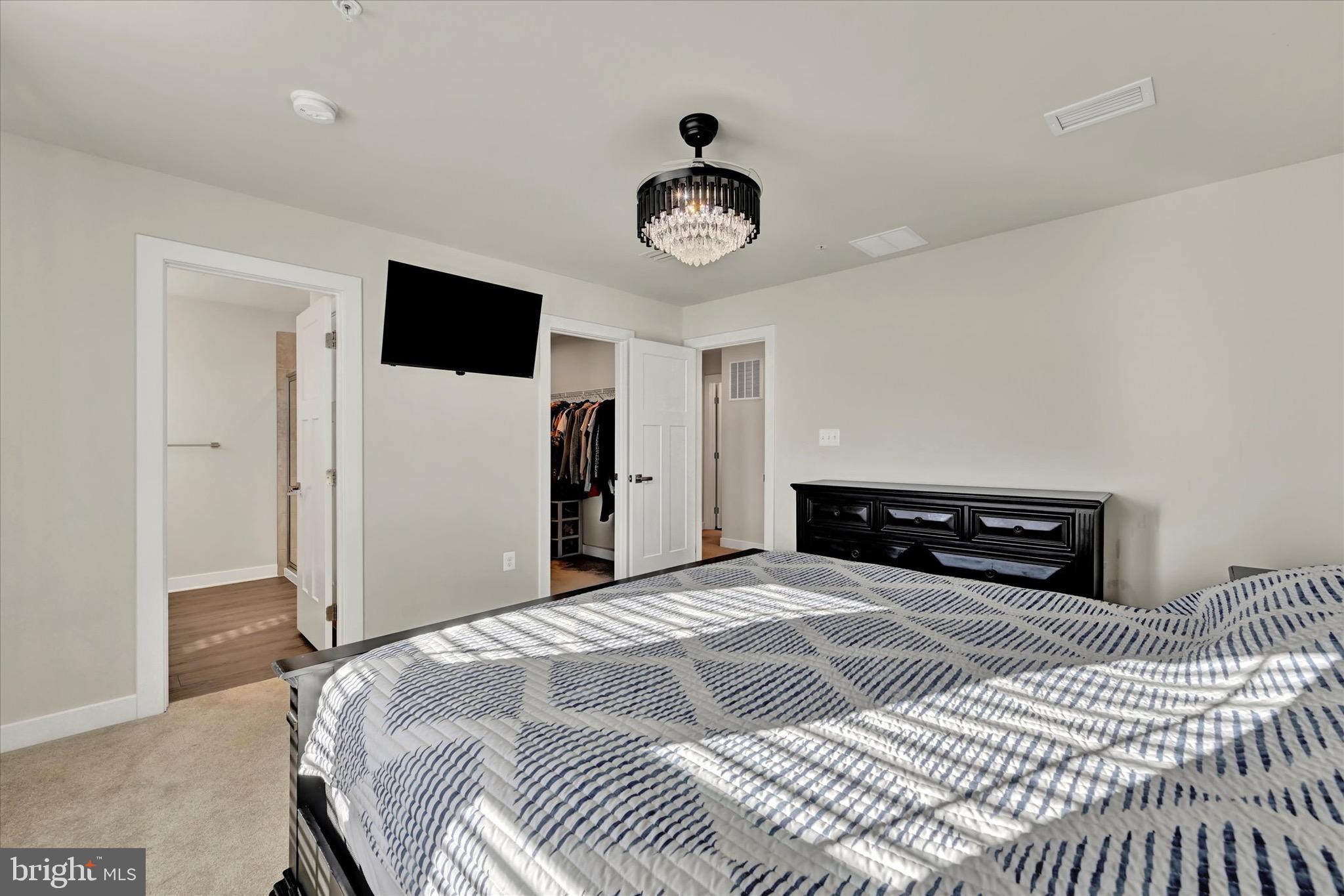 ABERDEEN OVERLOOK - Residential