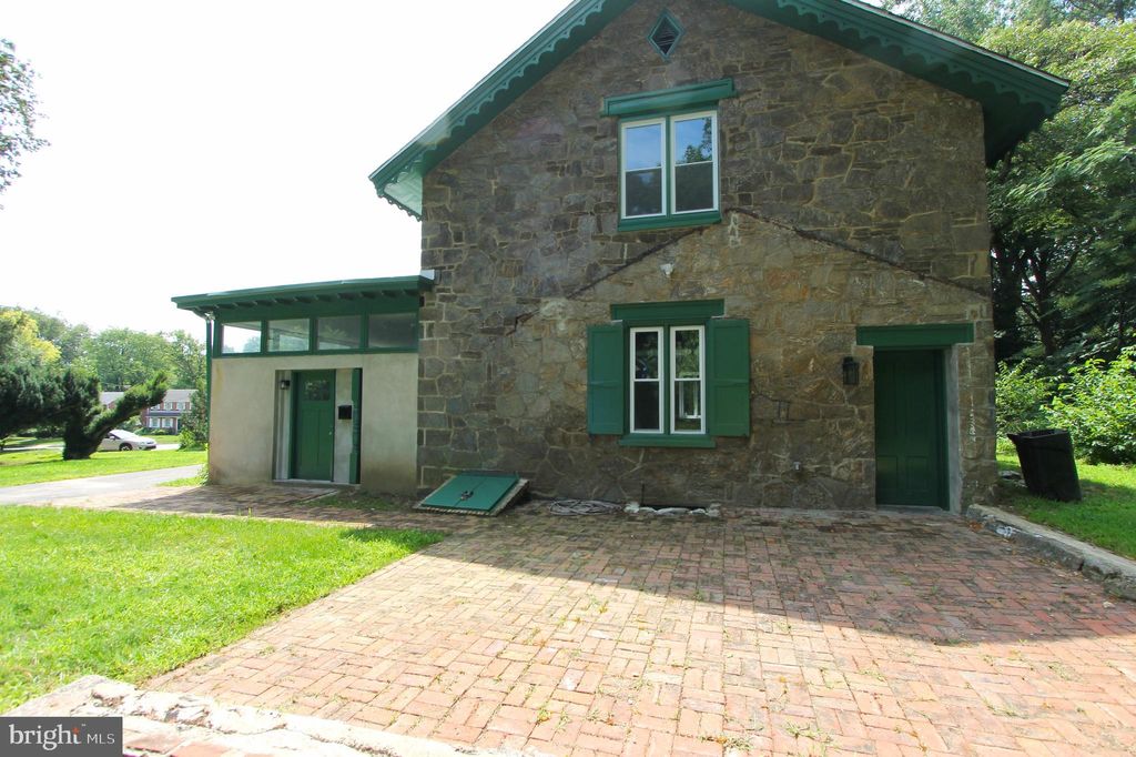 Photo of 5925 Devon Place, PHILADELPHIA, PA 19138 (MLS # PAPH2540542)