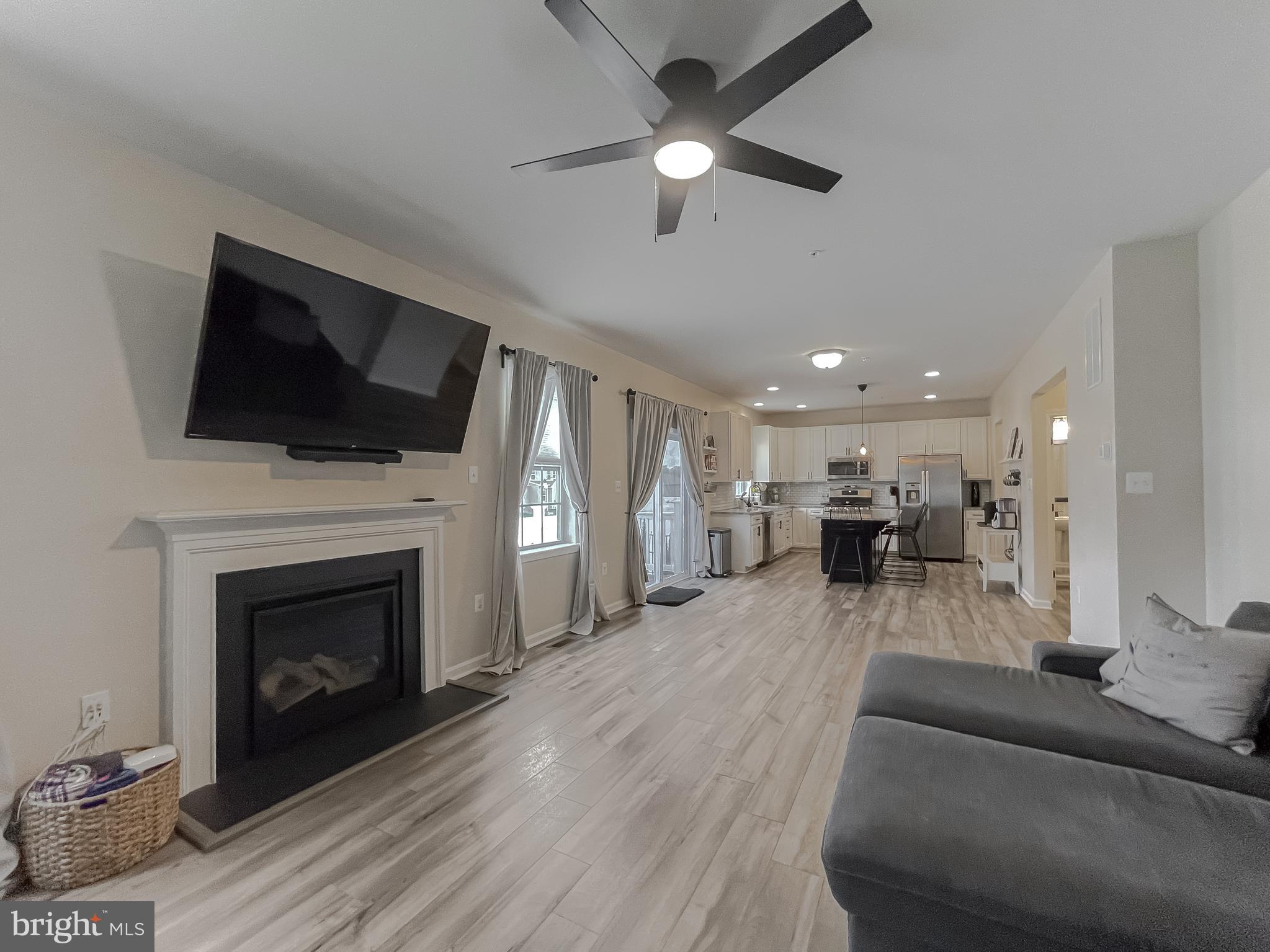 CLARK'S REST - Residential Lease