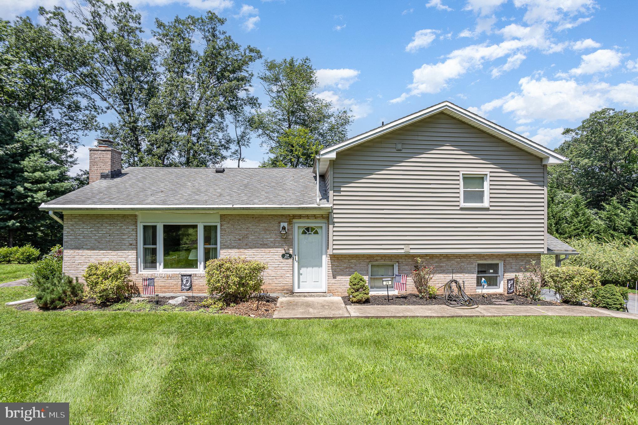 29 EAGLE LANE