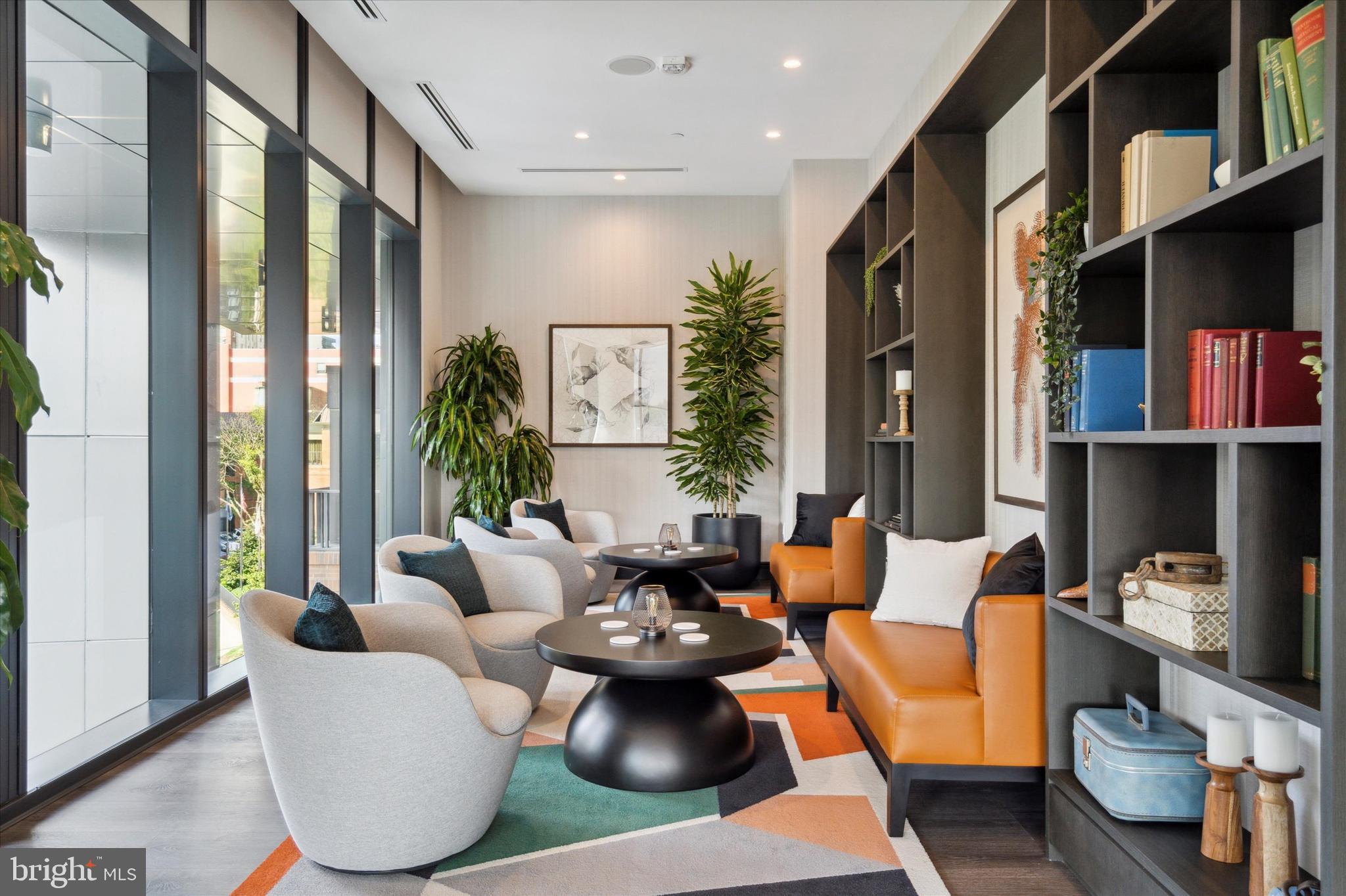 SOCIETY HILL - Residential Lease