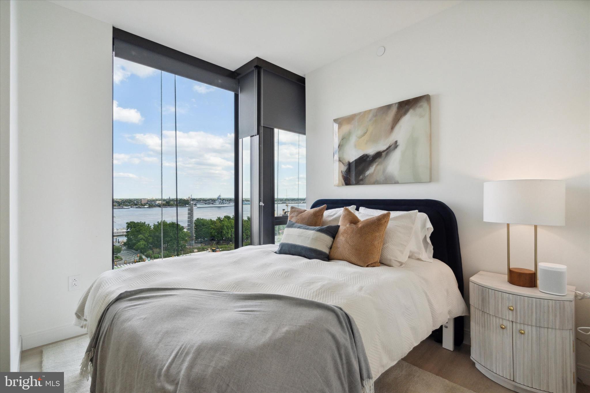 SOCIETY HILL - Residential Lease