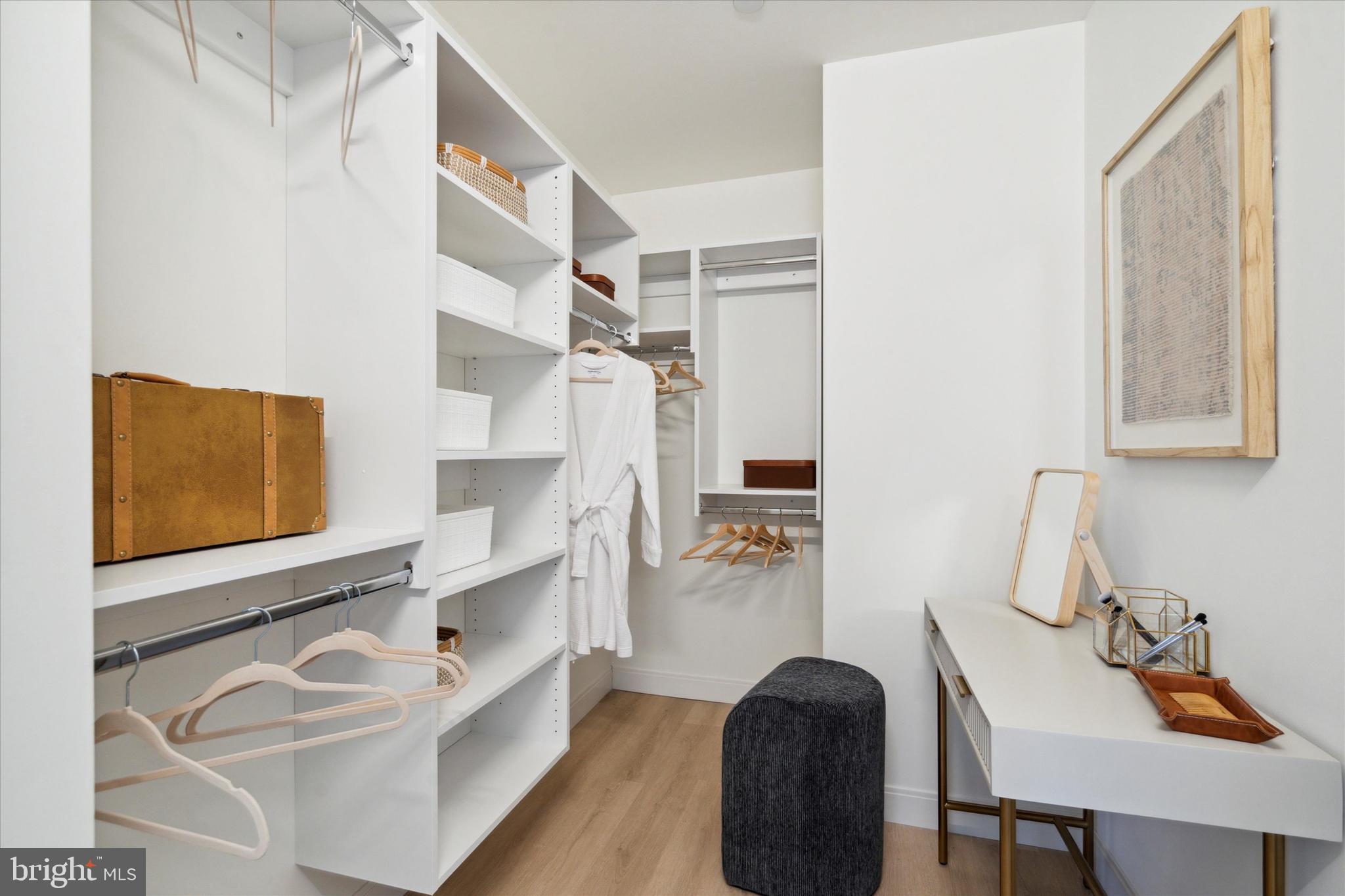 SOCIETY HILL - Residential Lease