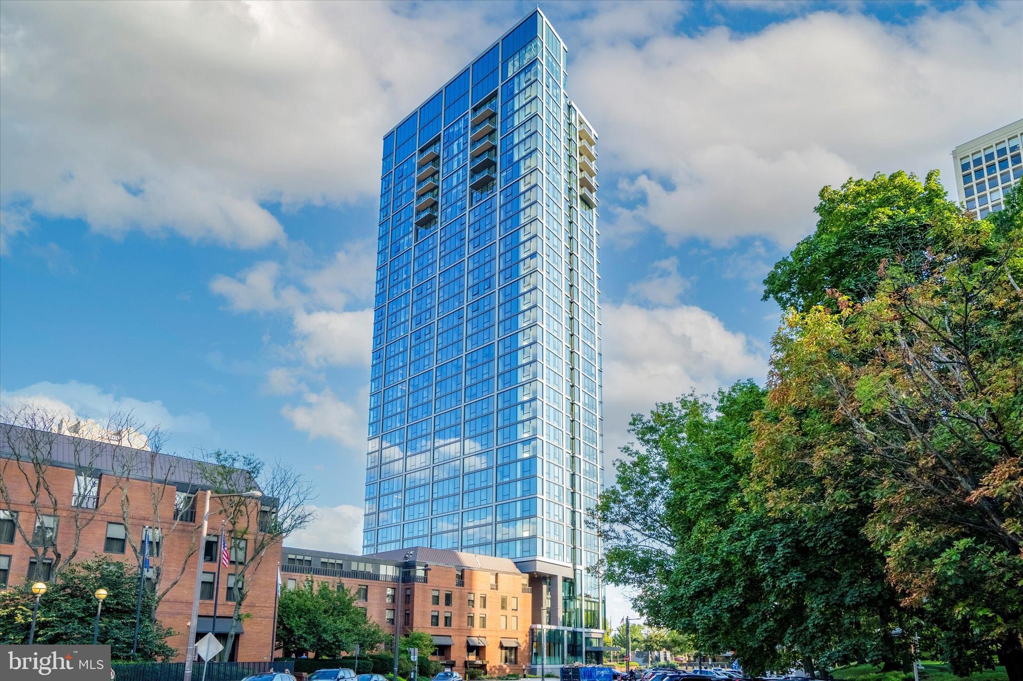 SOCIETY HILL - Residential Lease