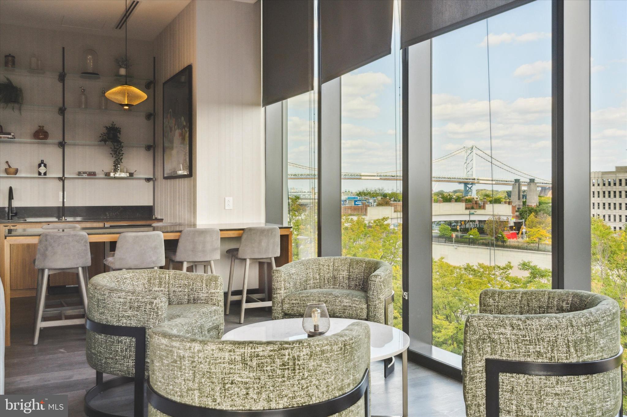 SOCIETY HILL - Residential Lease