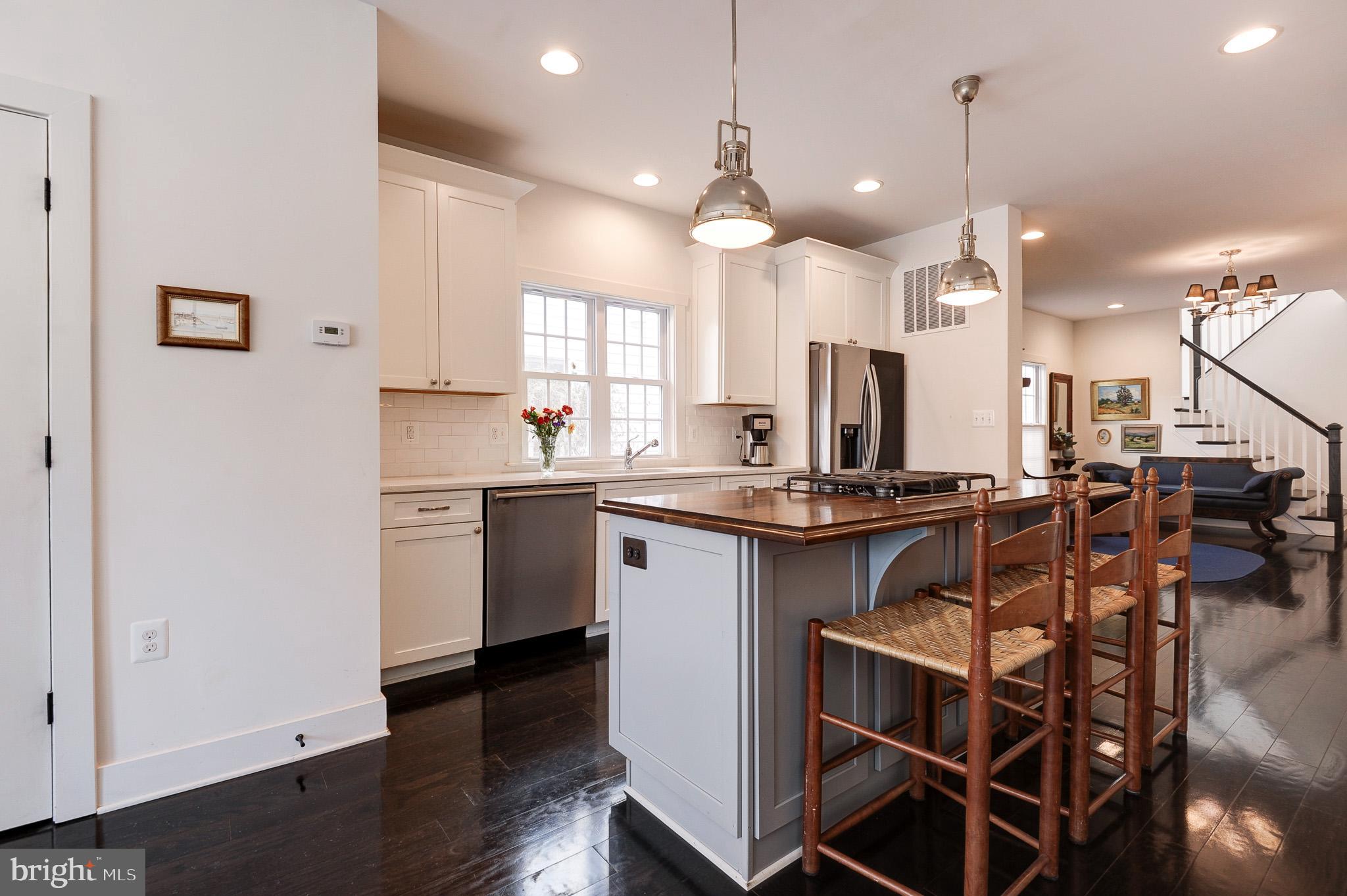 FAIRVIEW - Residential