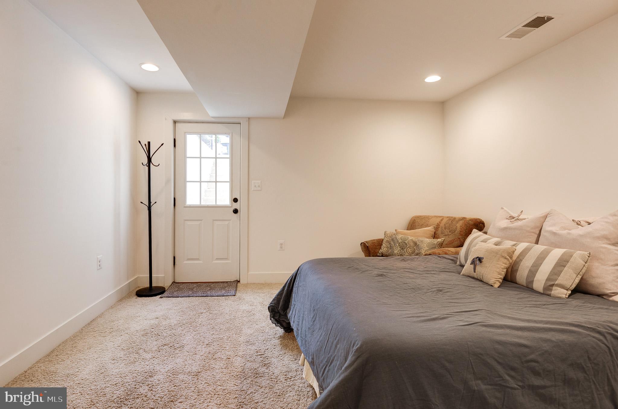 FAIRVIEW - Residential