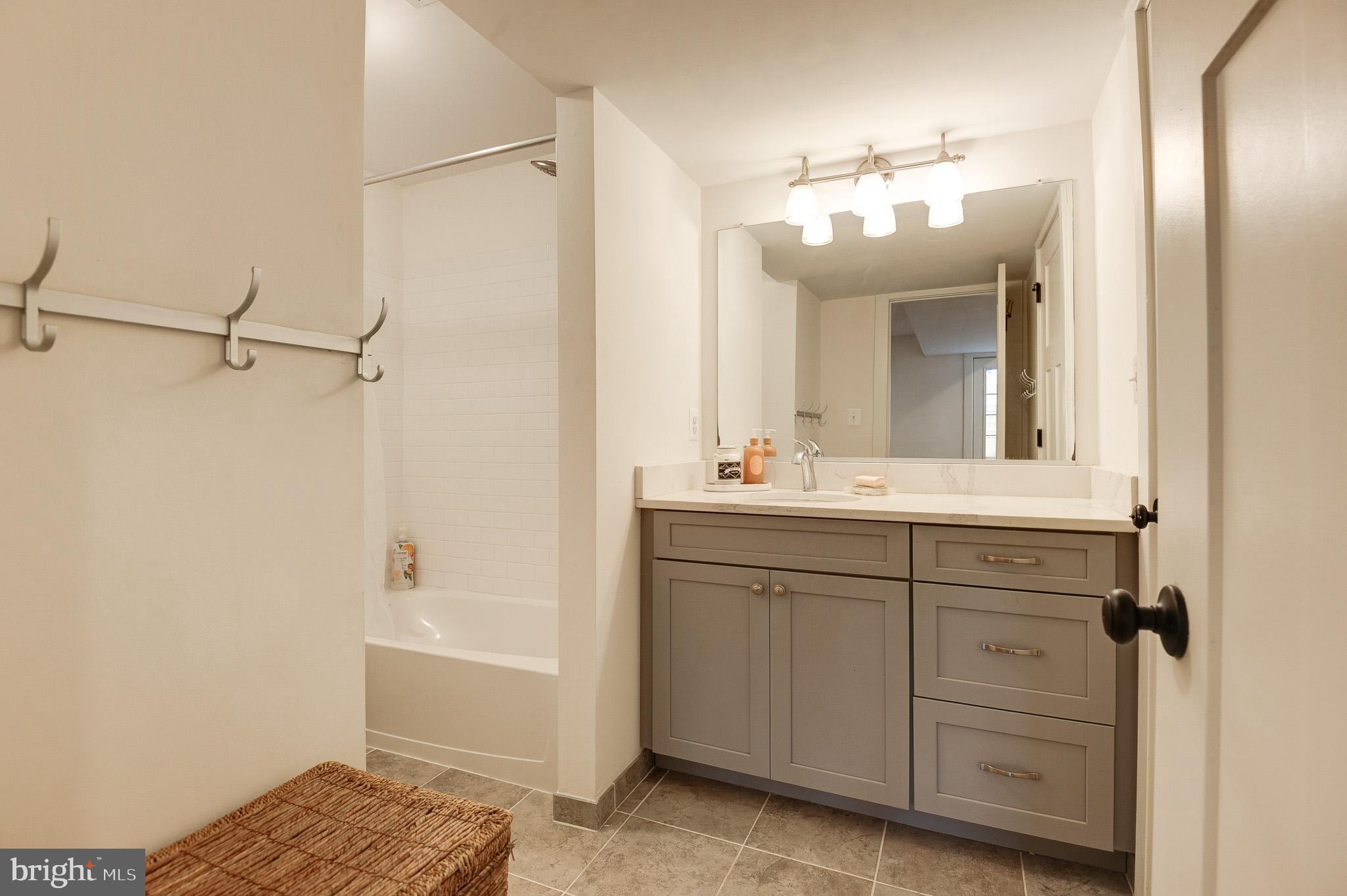 FAIRVIEW - Residential