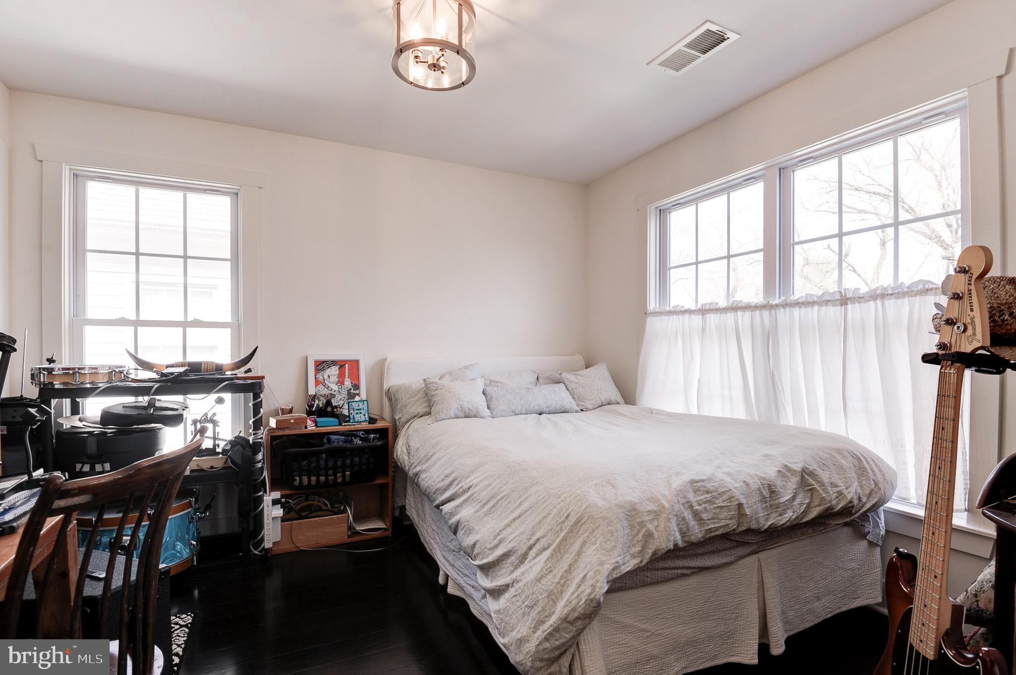 FAIRVIEW - Residential