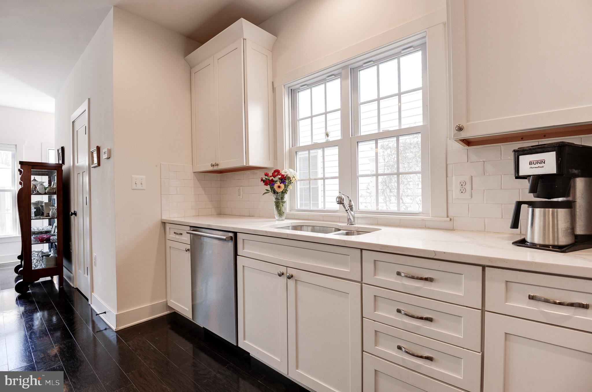 FAIRVIEW - Residential