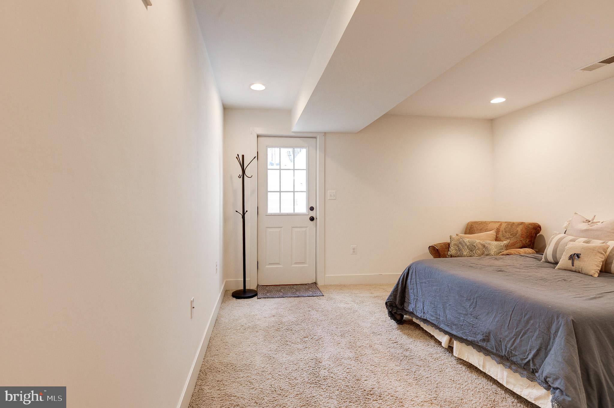 FAIRVIEW - Residential