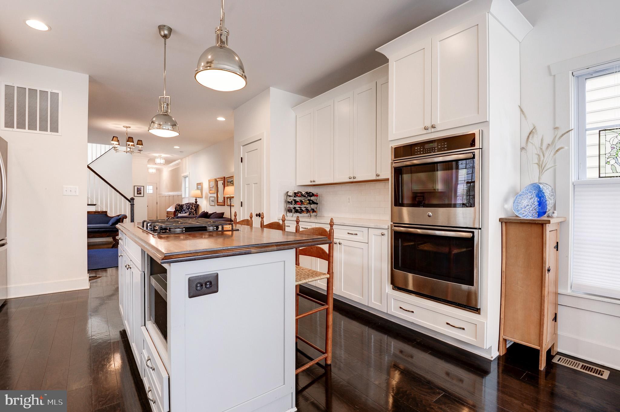 FAIRVIEW - Residential