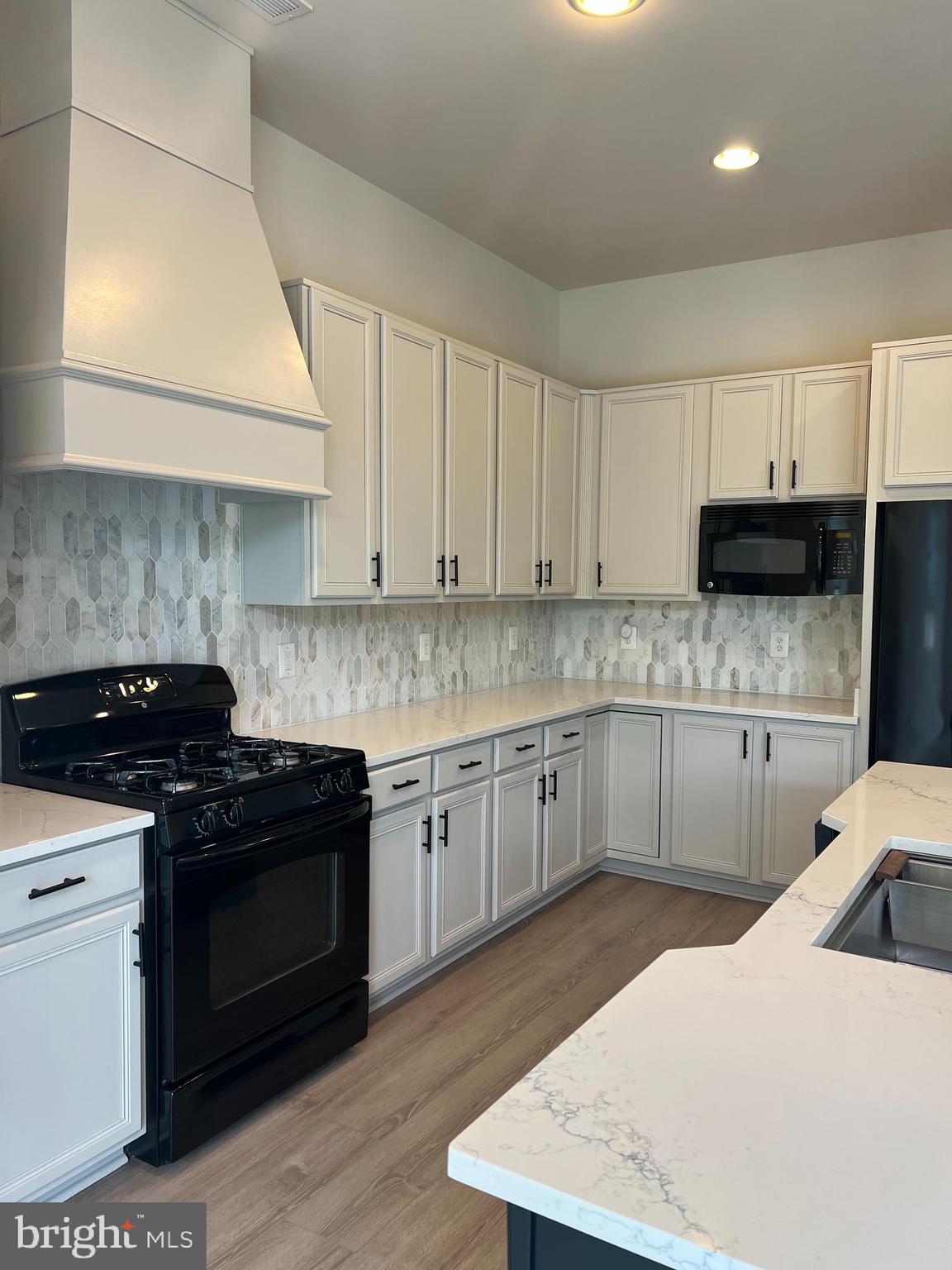 BRAMBLETON - Residential Lease