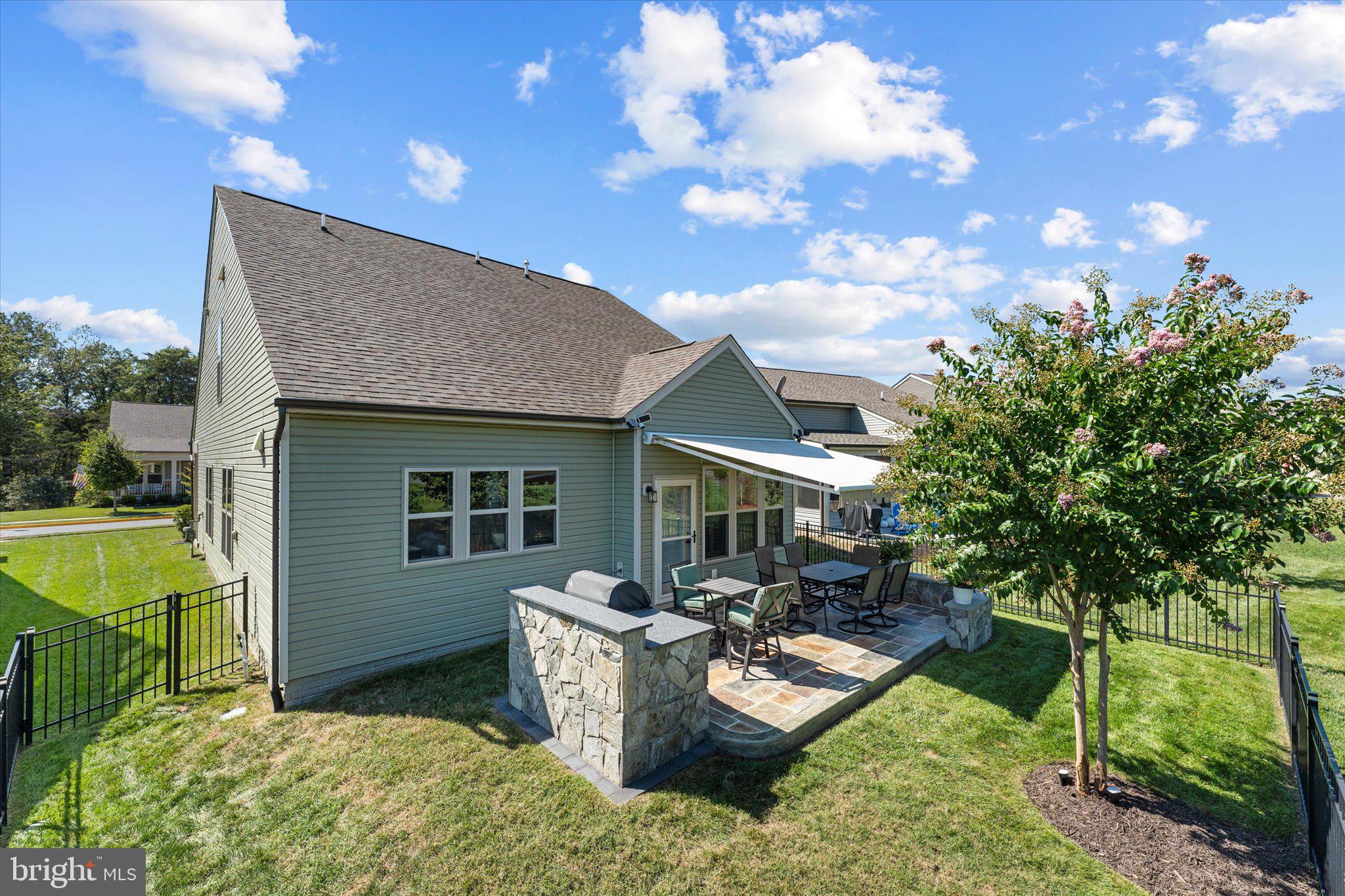 16132 PINK POPPY WAY