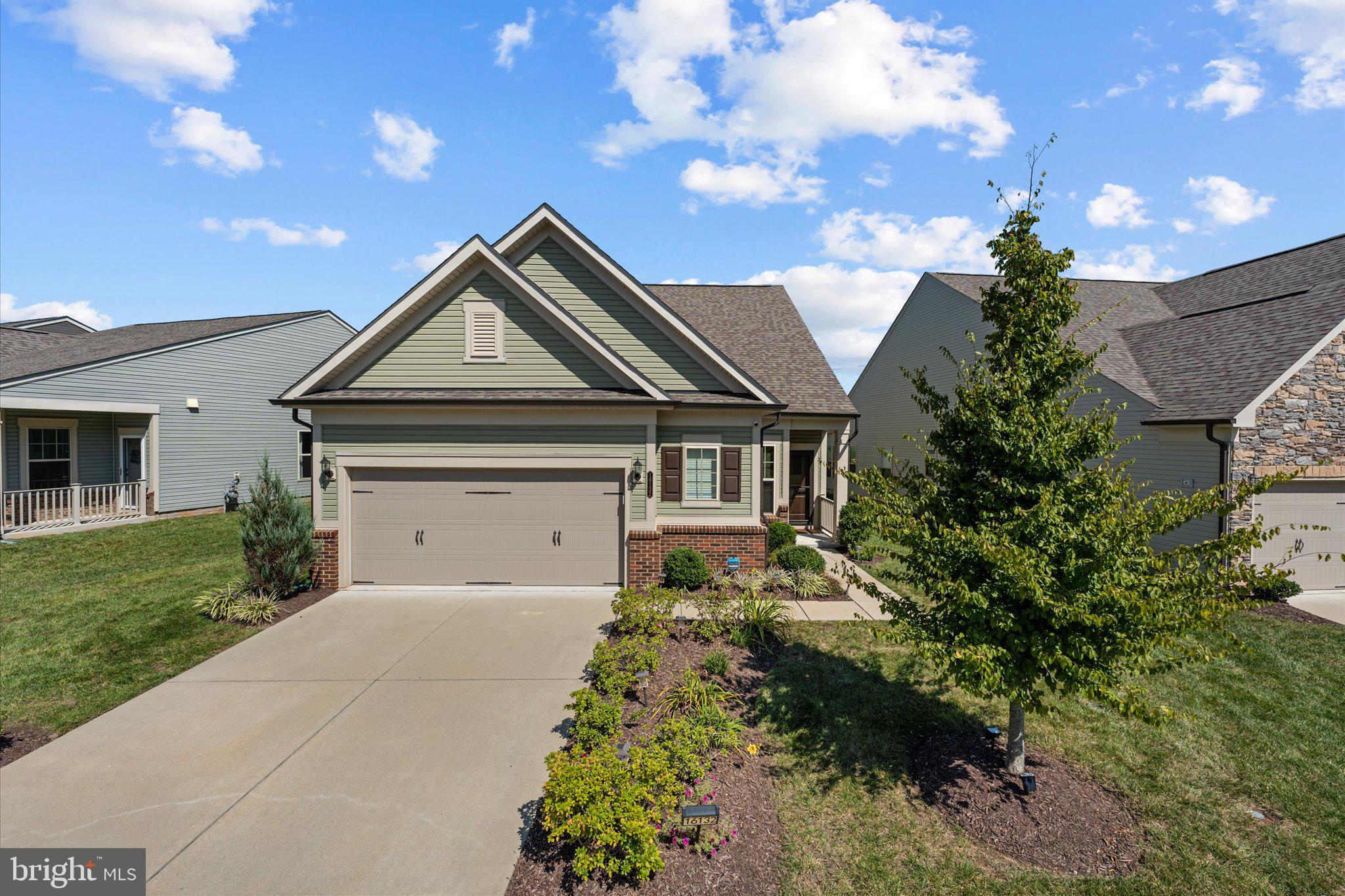 16132 PINK POPPY WAY