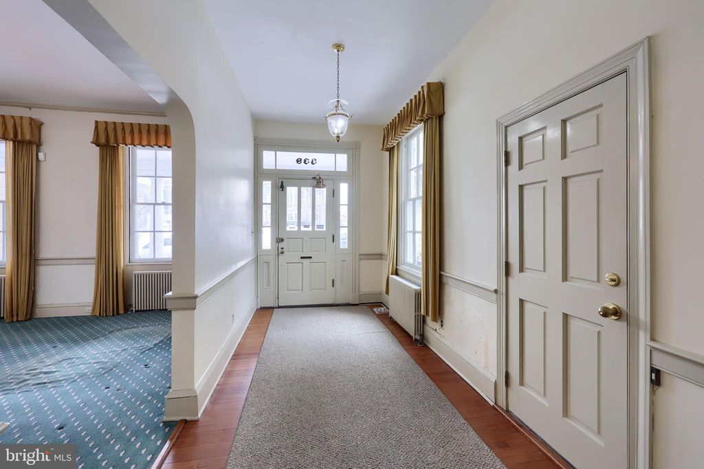 Photo of 339 E Market Street, YORK, PA 17403 (MLS # PAYK2097660)