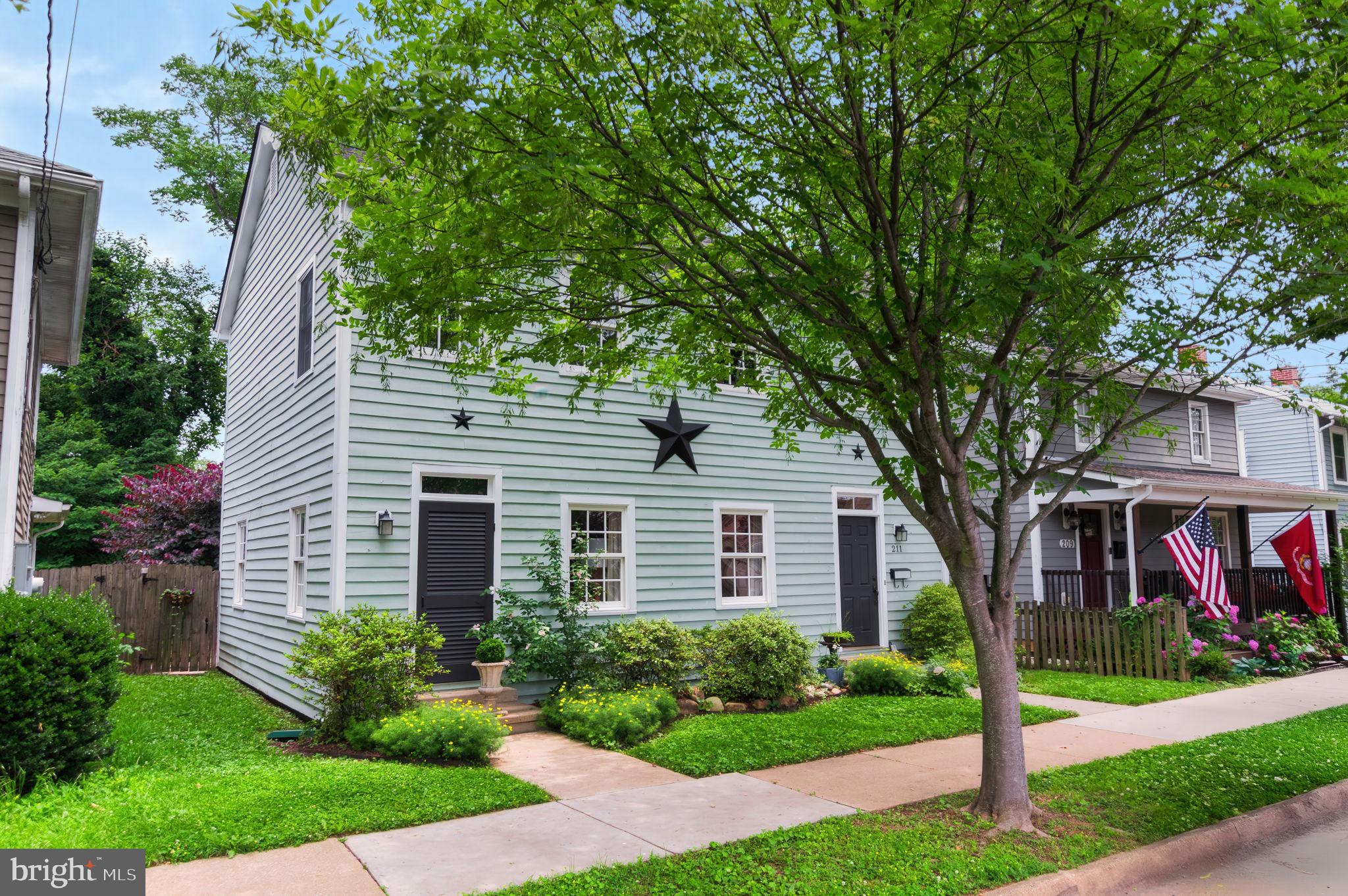 211 PRINCE EDWARD STREET