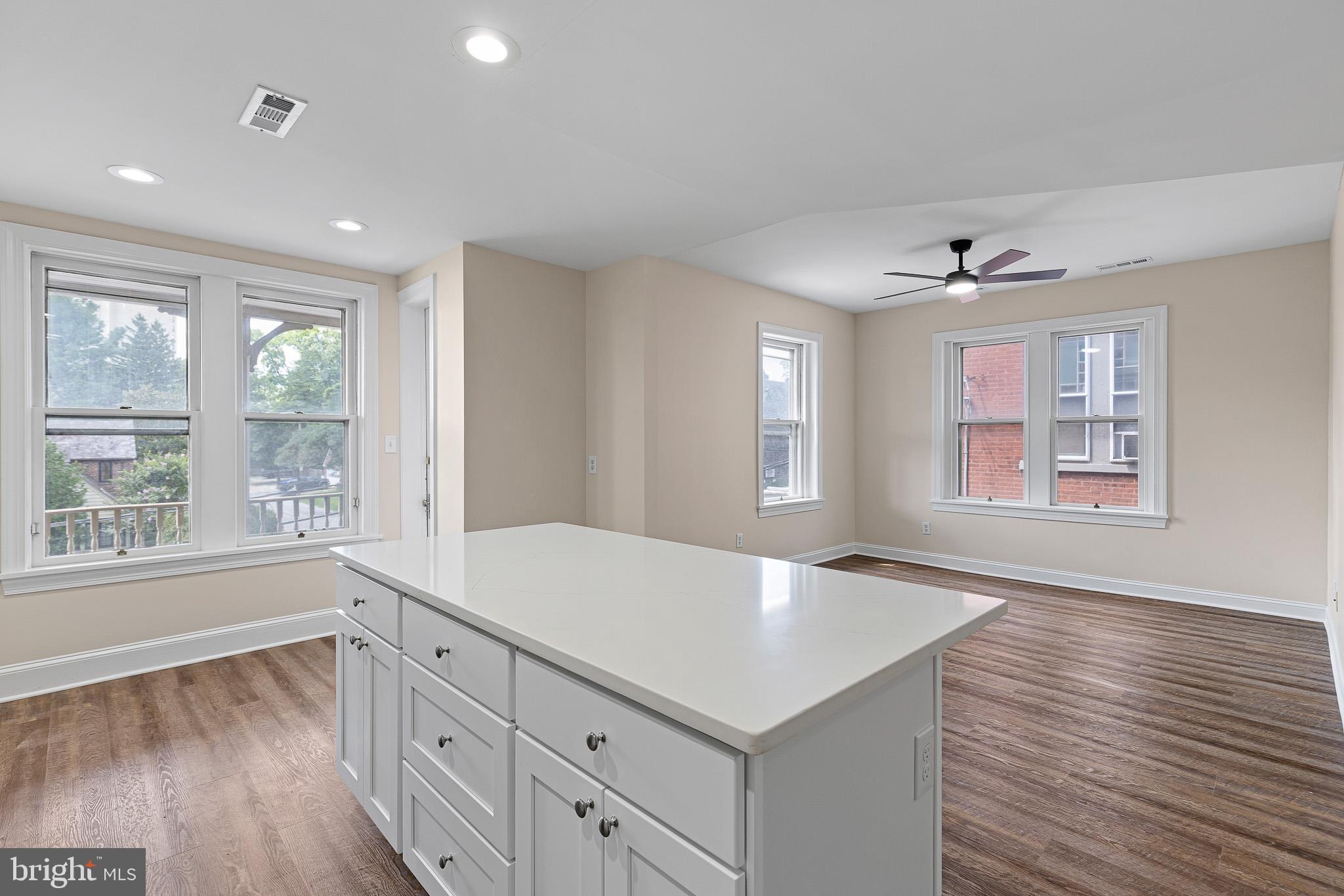 1306 W 13TH STREET UNIT 2