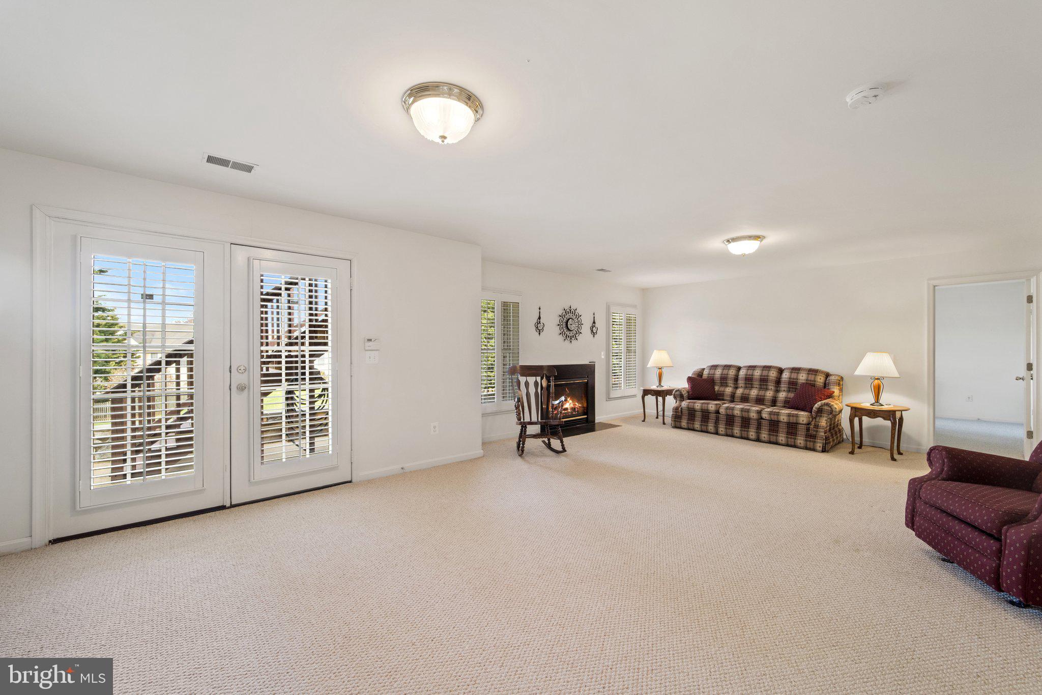 REDWOOD LAKES - Residential