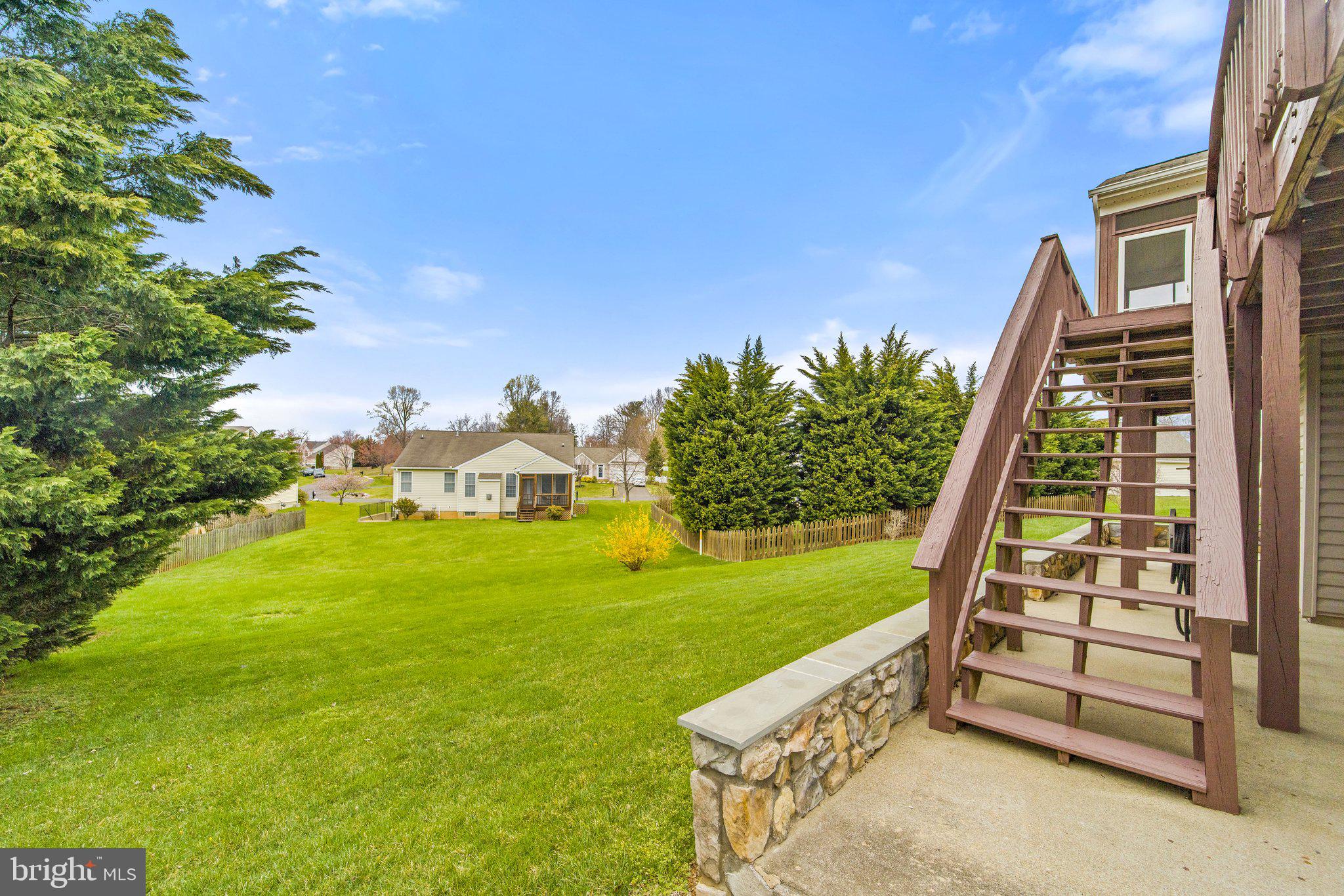 REDWOOD LAKES - Residential