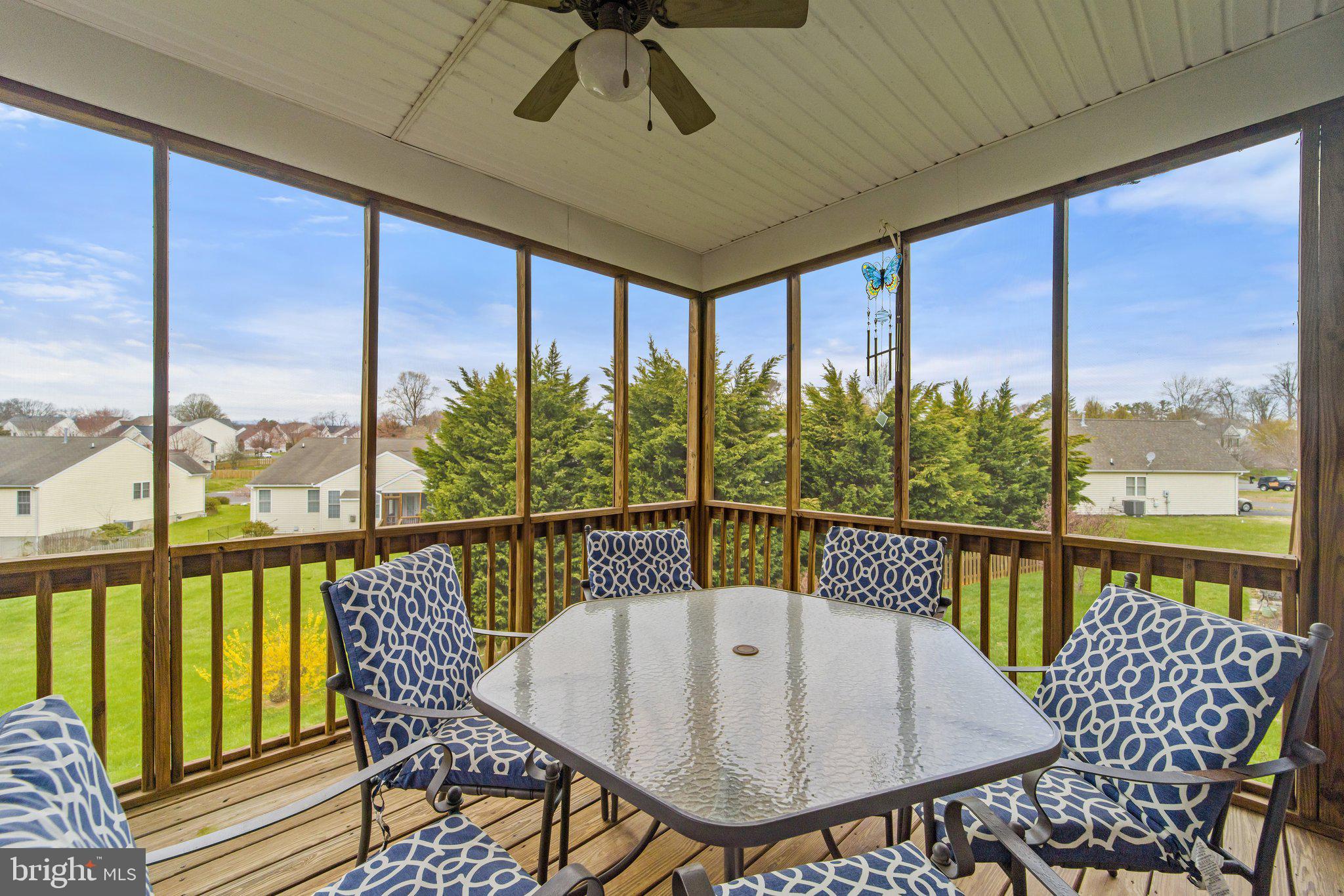 REDWOOD LAKES - Residential