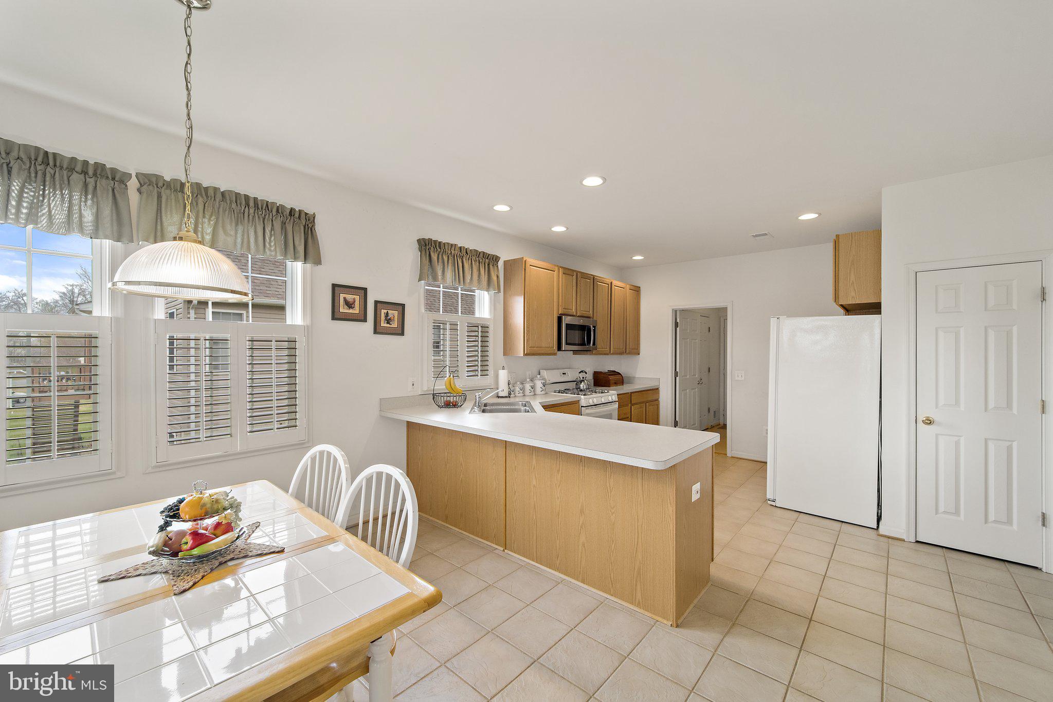 REDWOOD LAKES - Residential