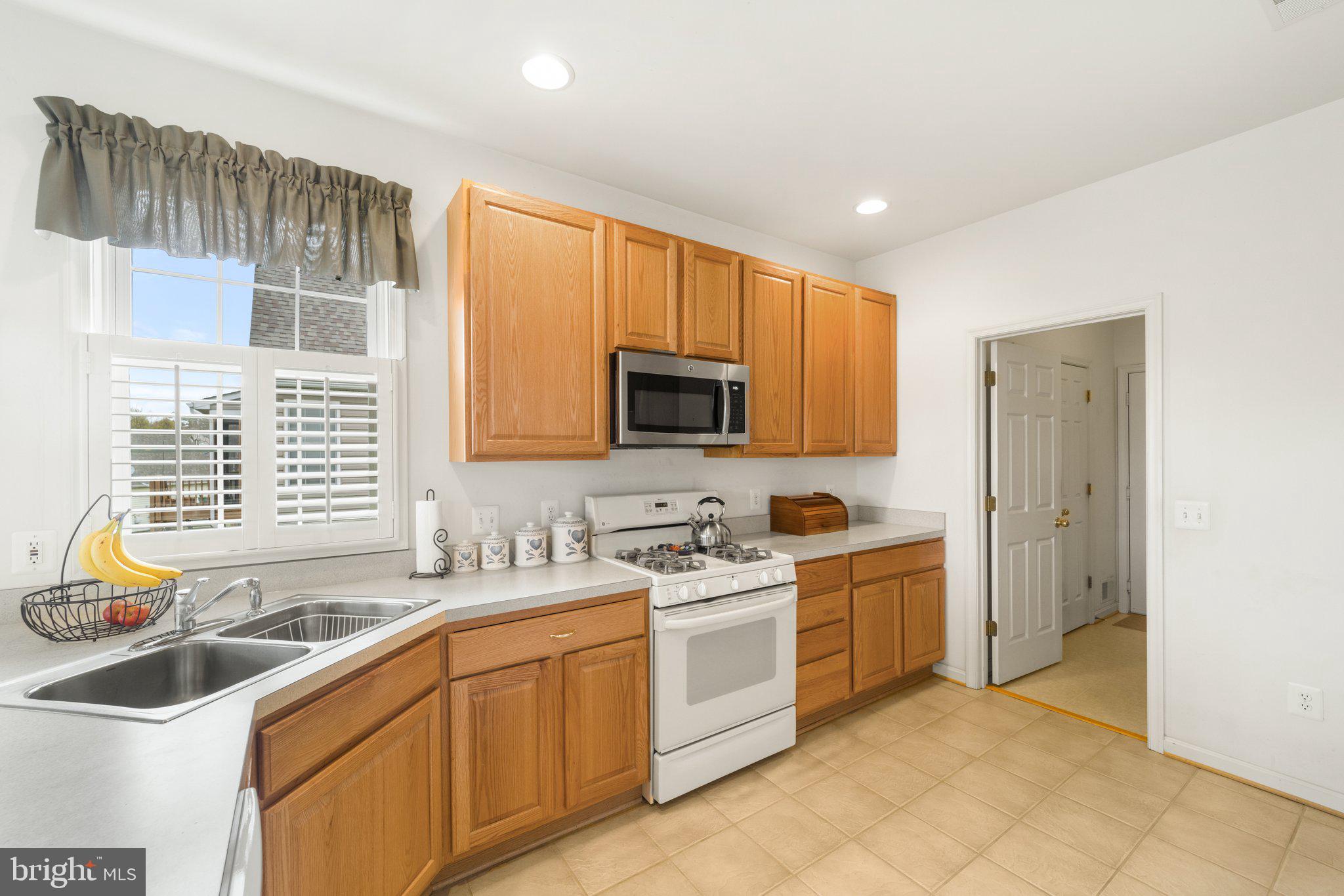 REDWOOD LAKES - Residential