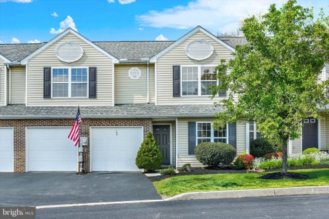 Condo For Sale - 153 Peregrine Lane<br/> HUMMELSTOWN, PA 17036