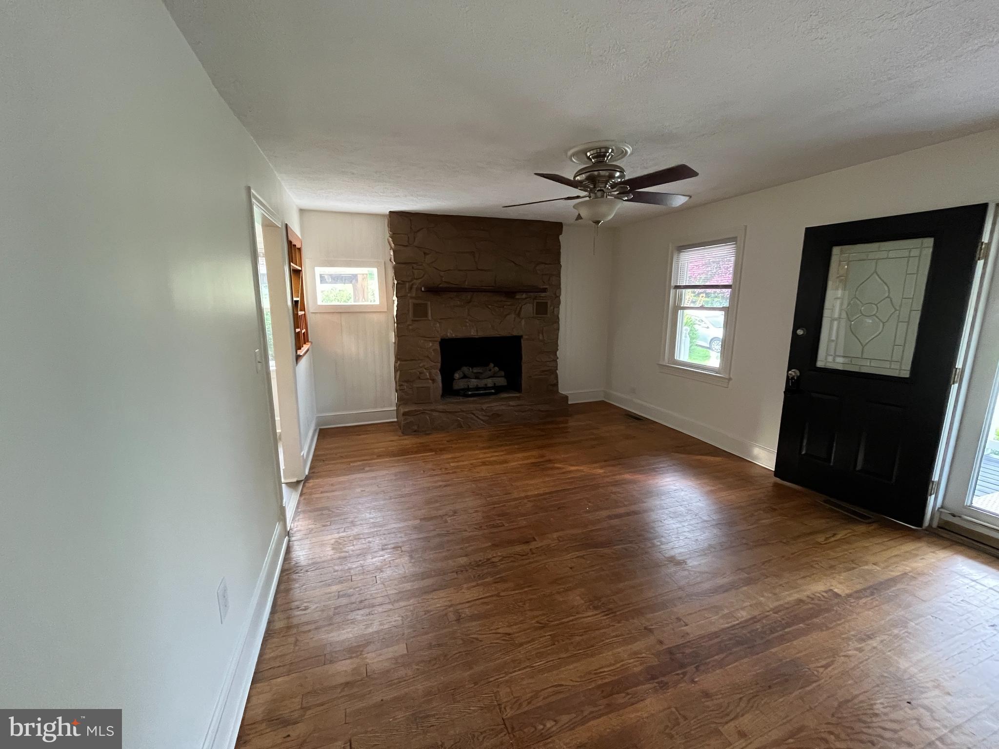 220 S BLUE RIDGE DRIVE