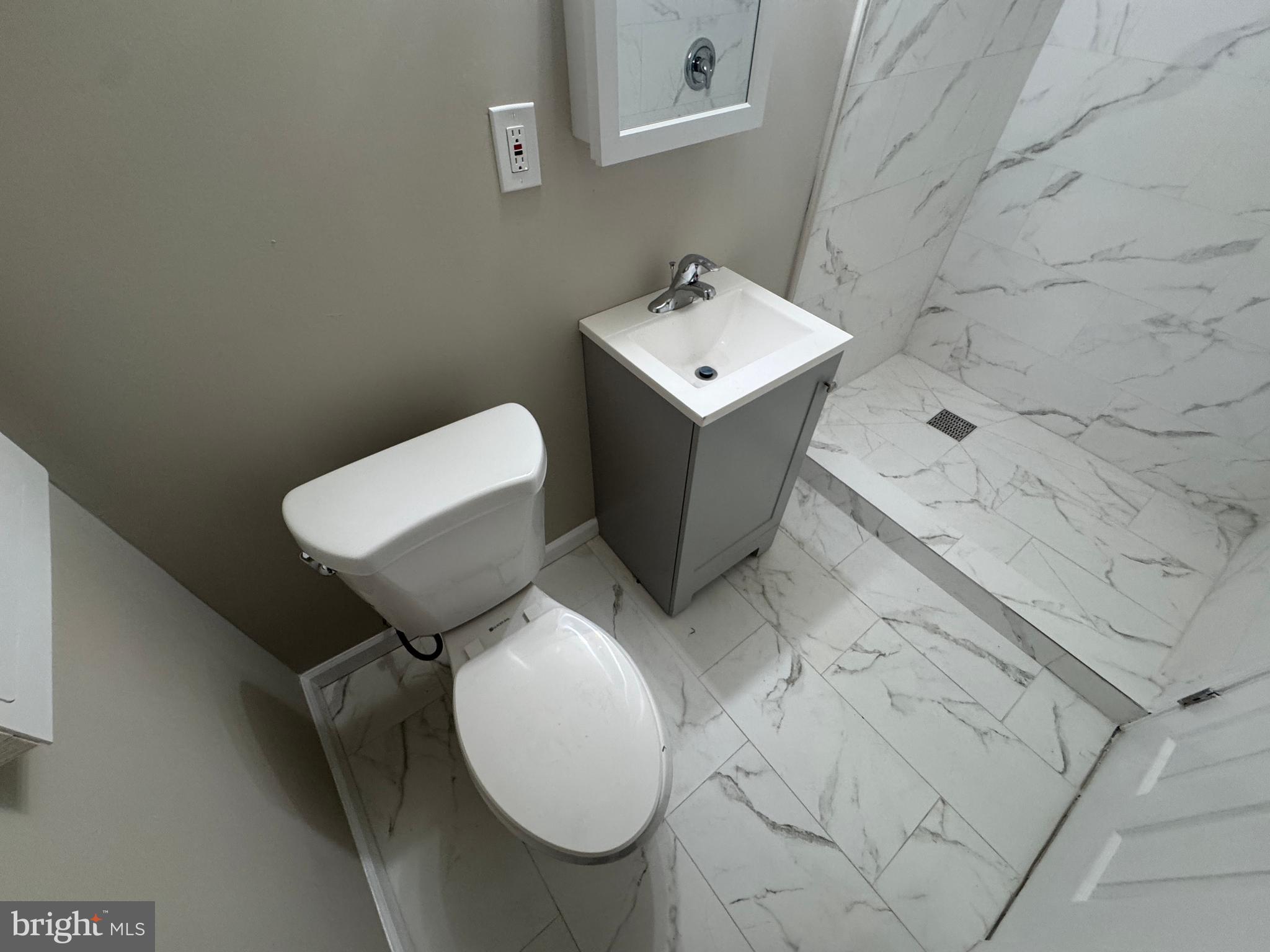 EASTWOOD HEIGHTS - Residential Lease