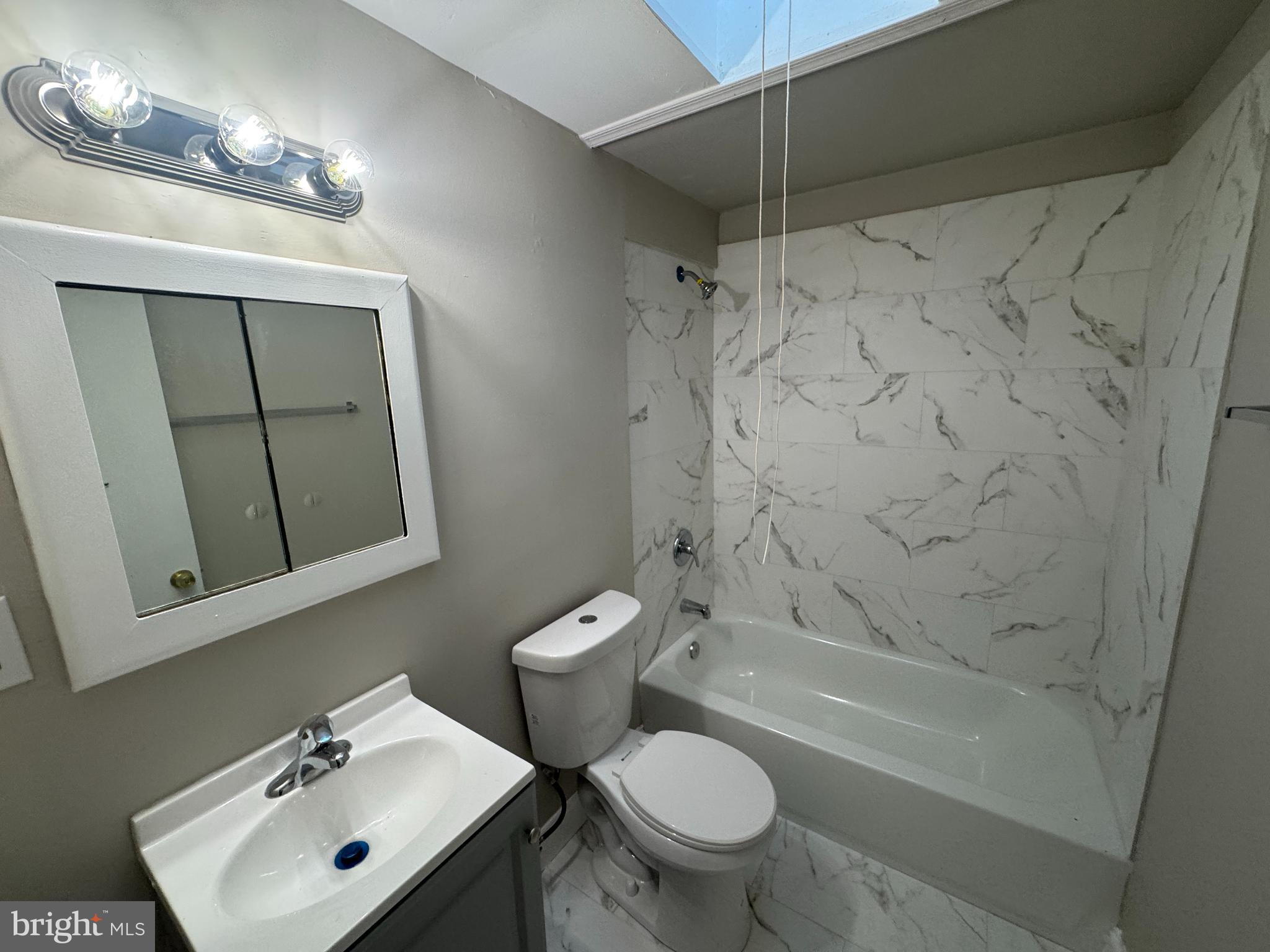 EASTWOOD HEIGHTS - Residential Lease