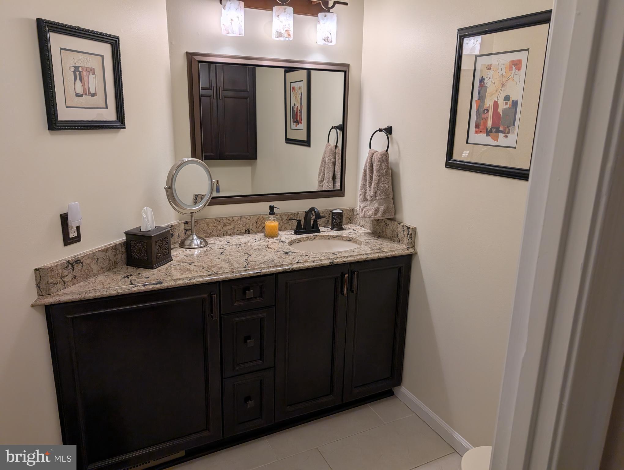 VILLAGE SHIRES - Residential