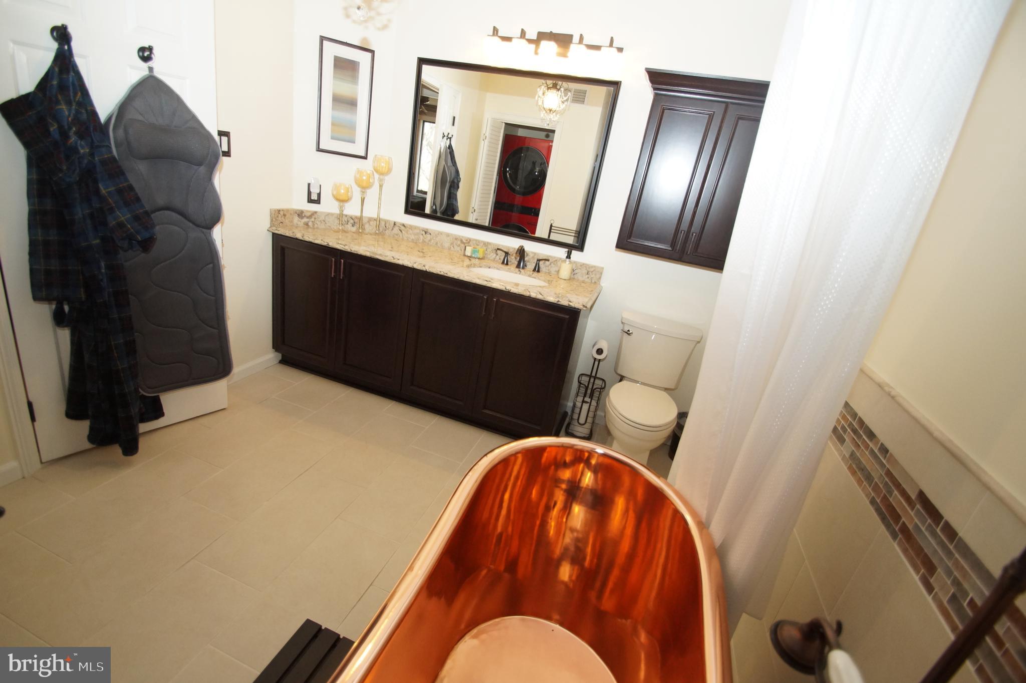 VILLAGE SHIRES - Residential