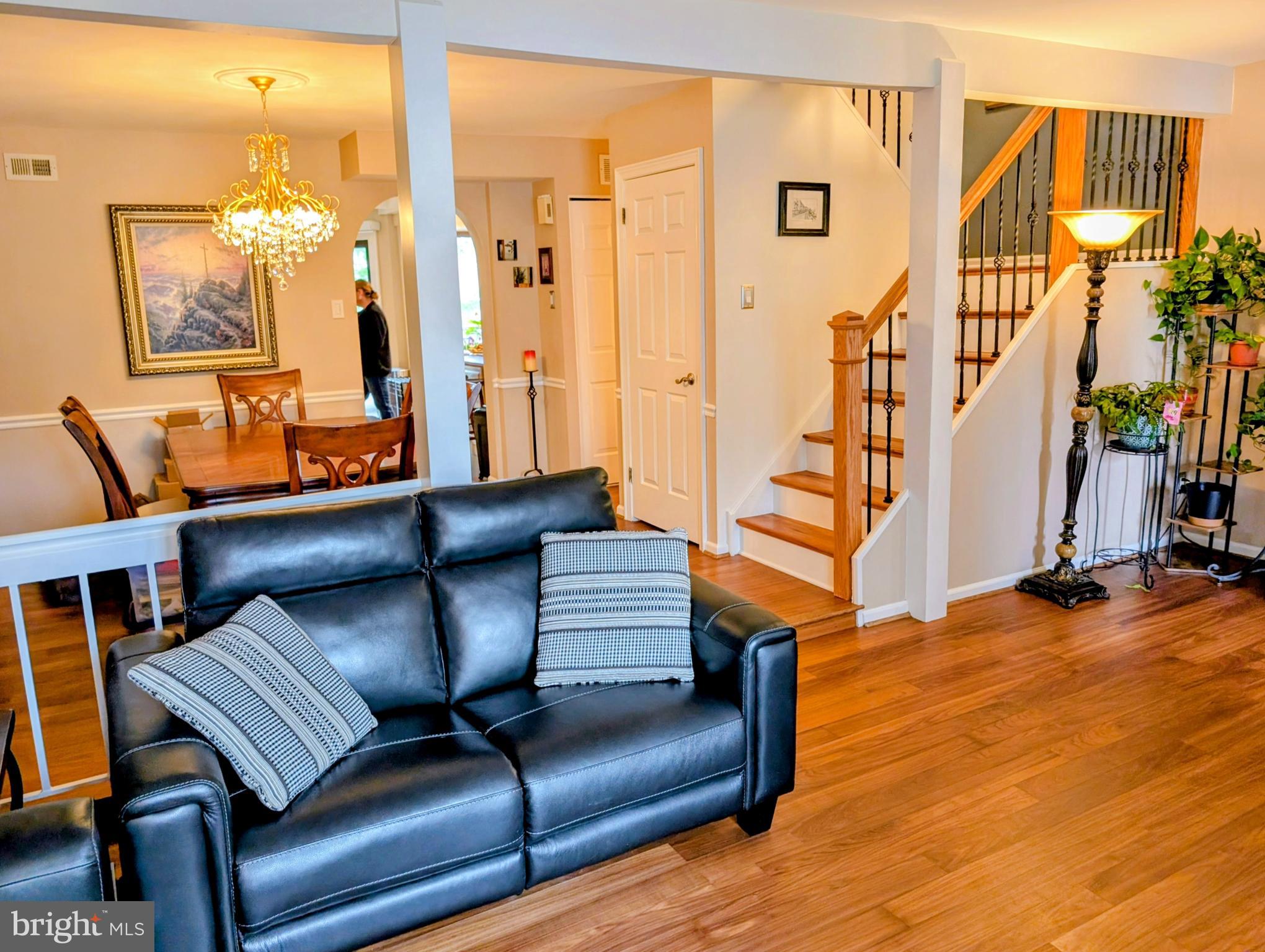 VILLAGE SHIRES - Residential